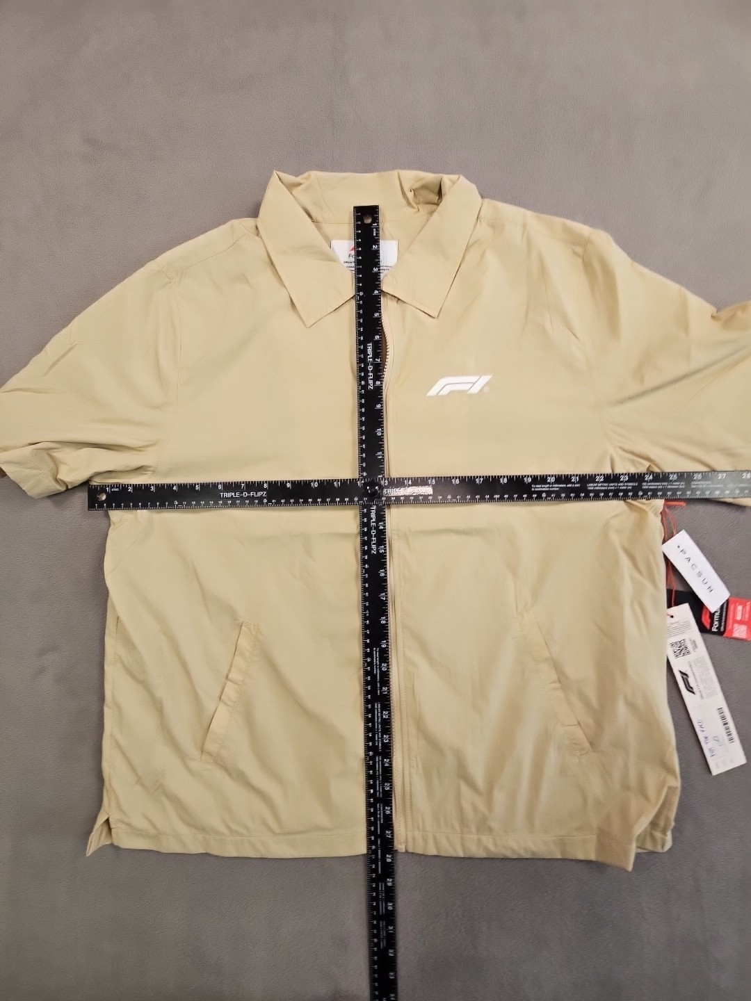 Formula 1 x PacSun Eco Team Zip Up Shirt Tan Size Large SOLD OUT gallery