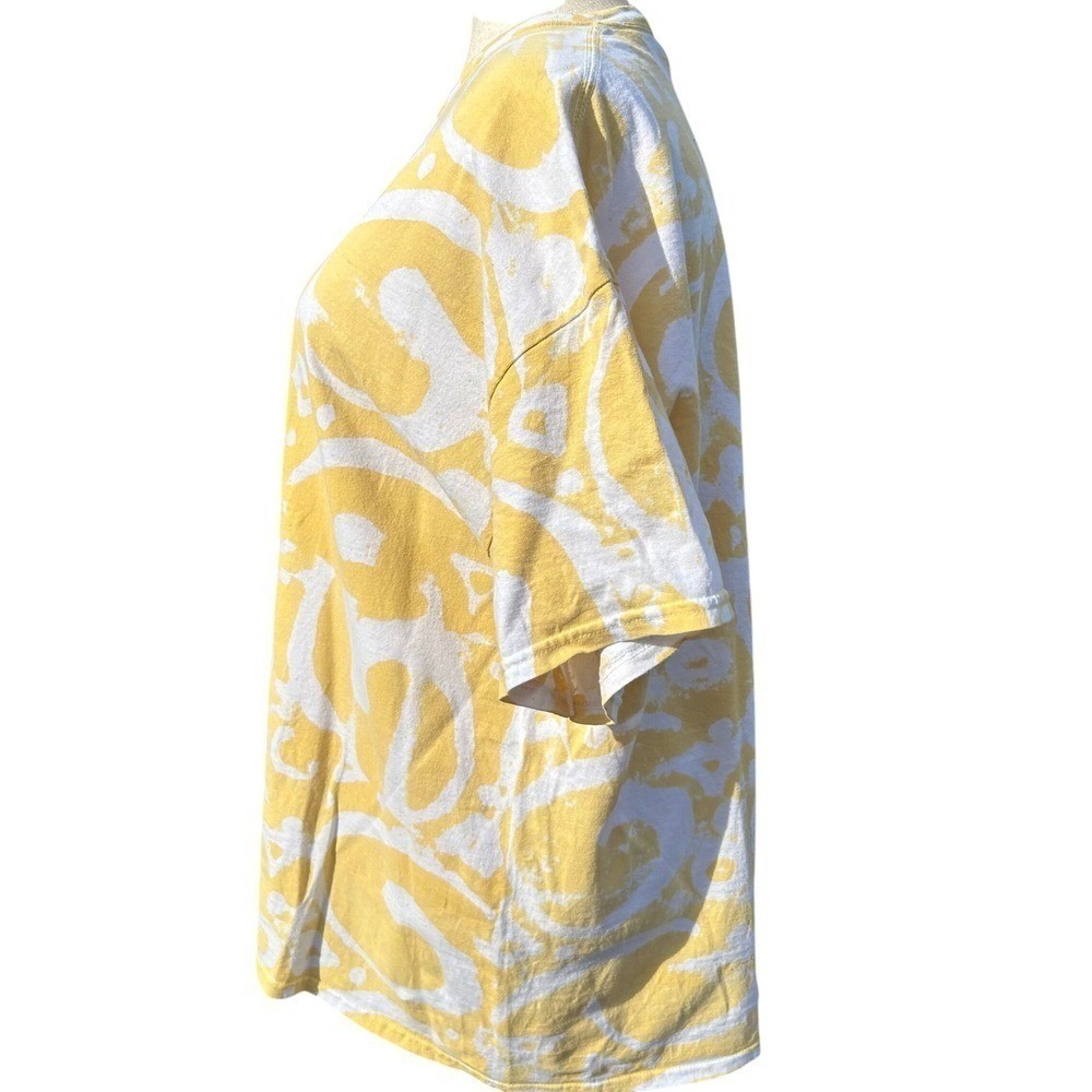 Vintage Style Graphic T-Shirt Yellow Fish Abstract Oversized Gildan 2XL gallery