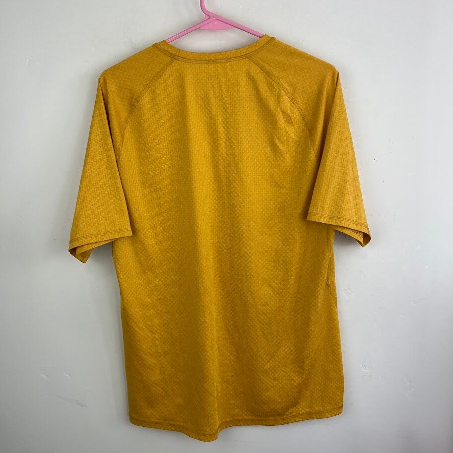 REI yellow short sleeve light weight men's tee size medium gallery