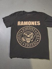 Ramon’s T-Shirt Vintage Tee Between 1998 & 2005 Unisex Approximately M Size
