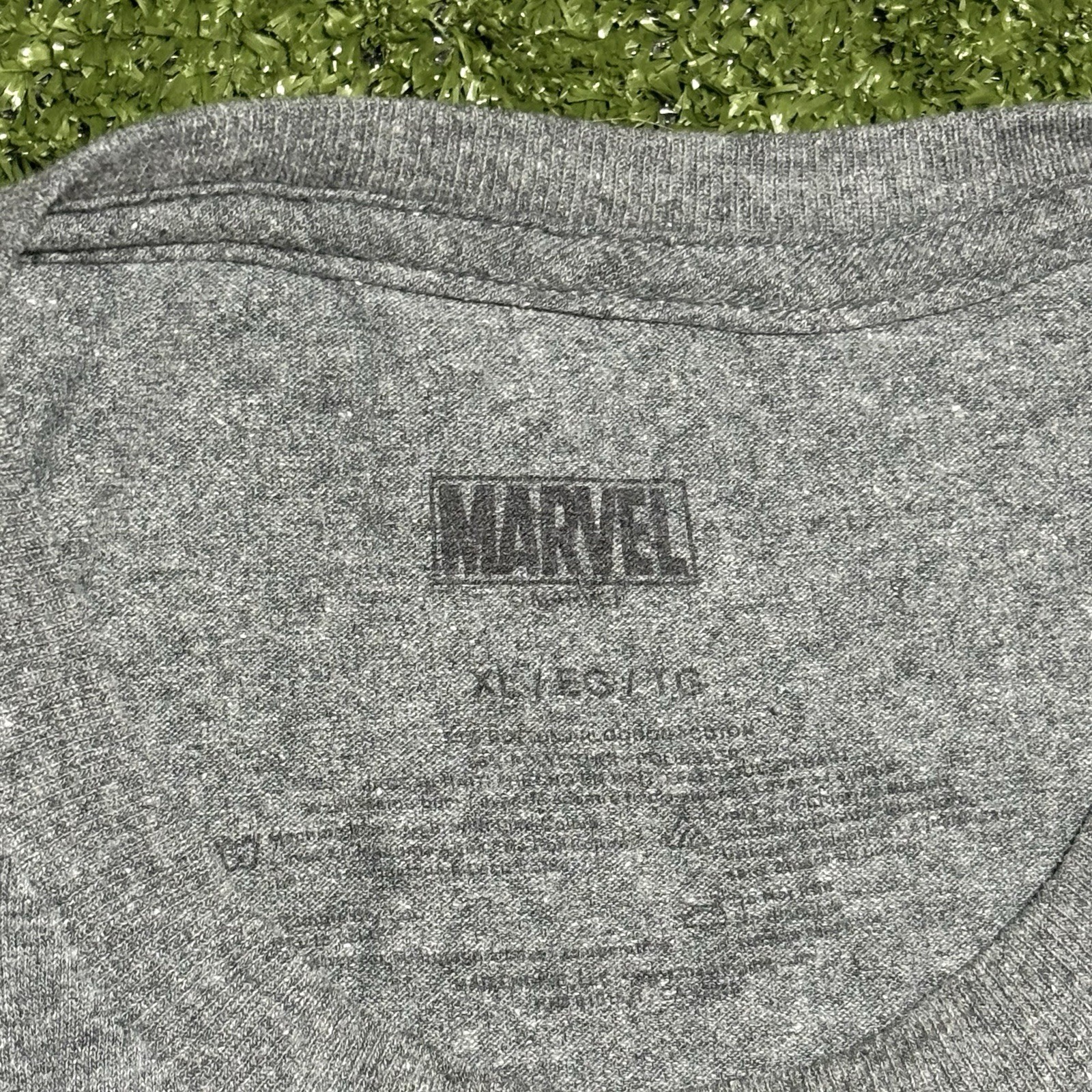 Marvel Comics Deadpool Graphic Grey Shirt Size XL gallery