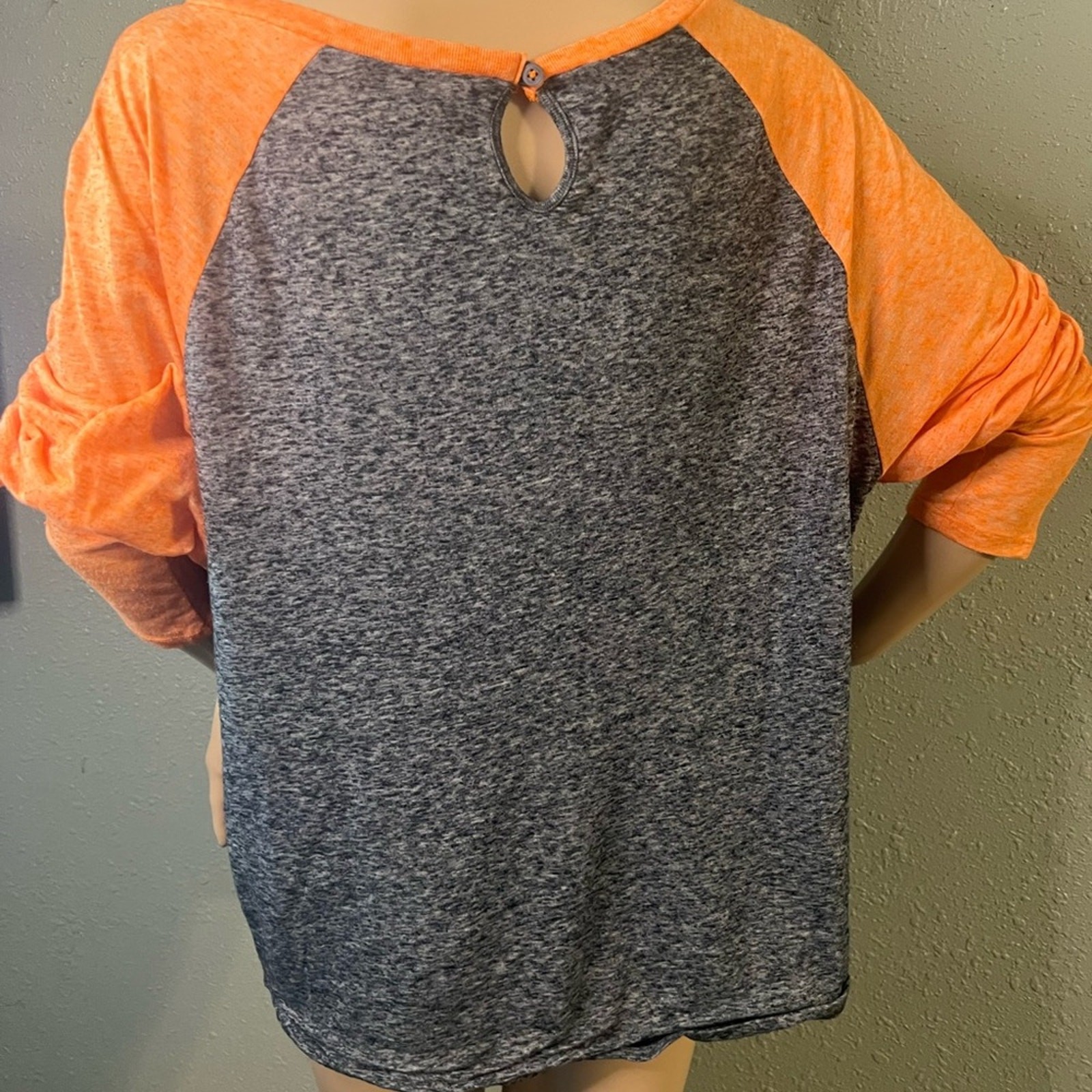 Lazy E Arena Guthrie Oklahoma District Xl Orange Black Grey Long Sleeve Shirt gallery