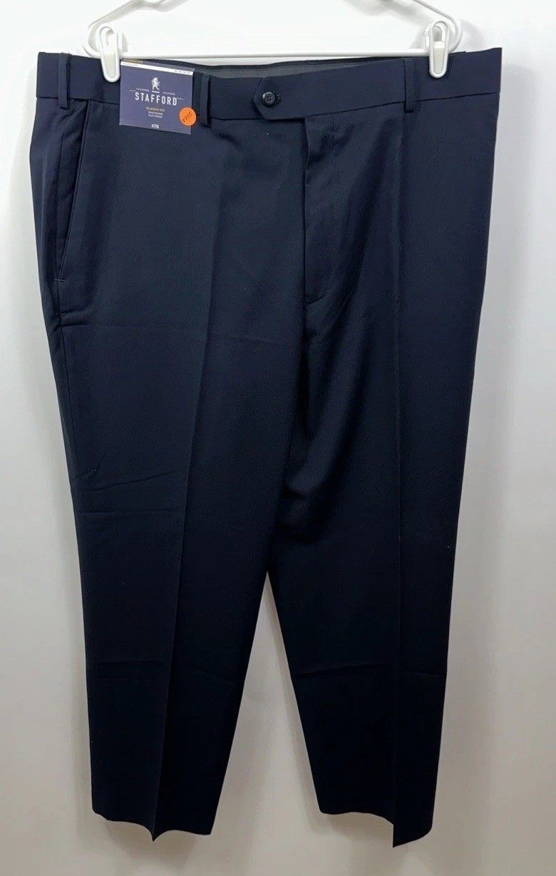 NWT Stafford Men’s 42 x 30 Classic Fit Flat Front Year Round Trouser Pants $70