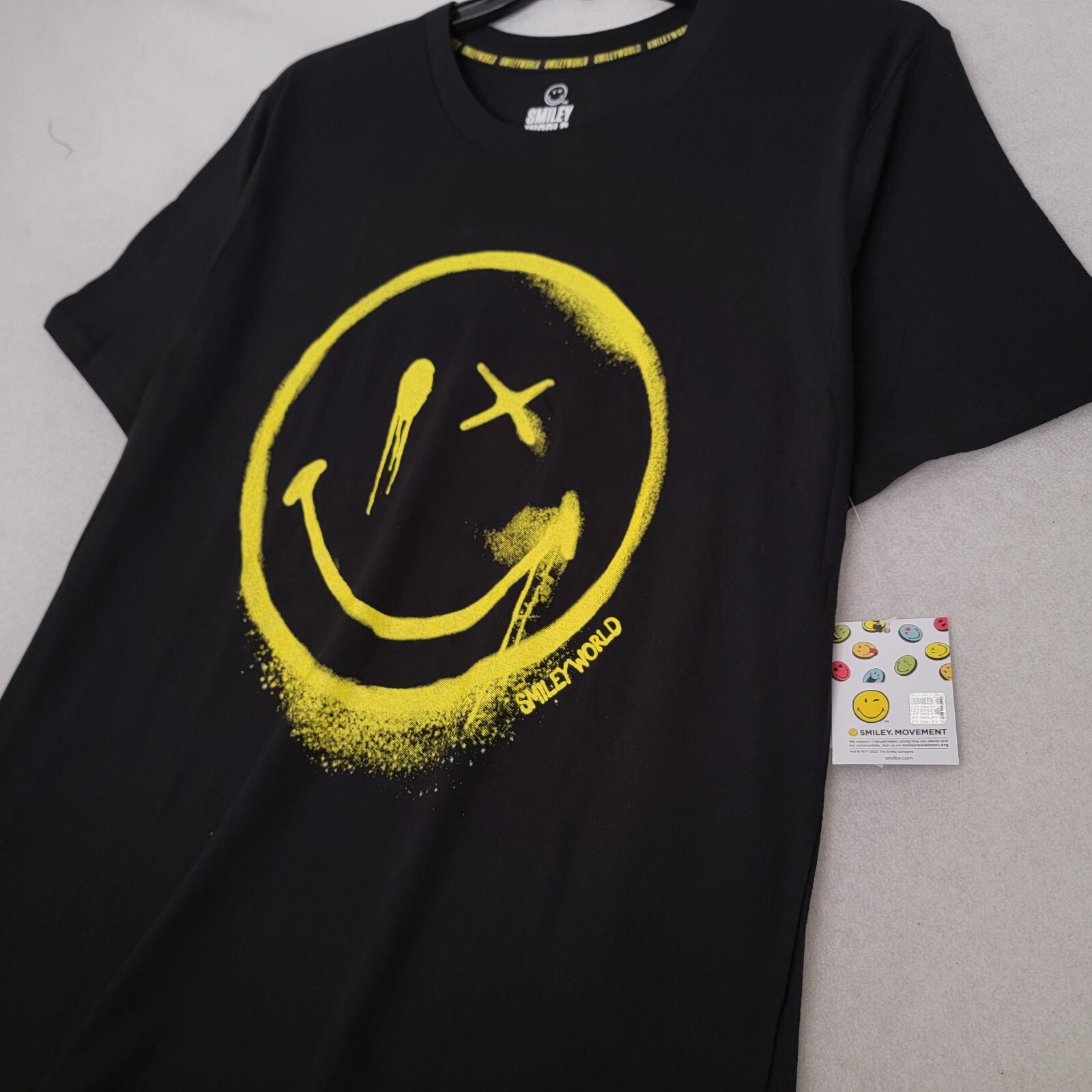Smiley World Shirt Mens 2XL XXL BLACK GRAFFITI Street Art Skater Casual NWT gallery