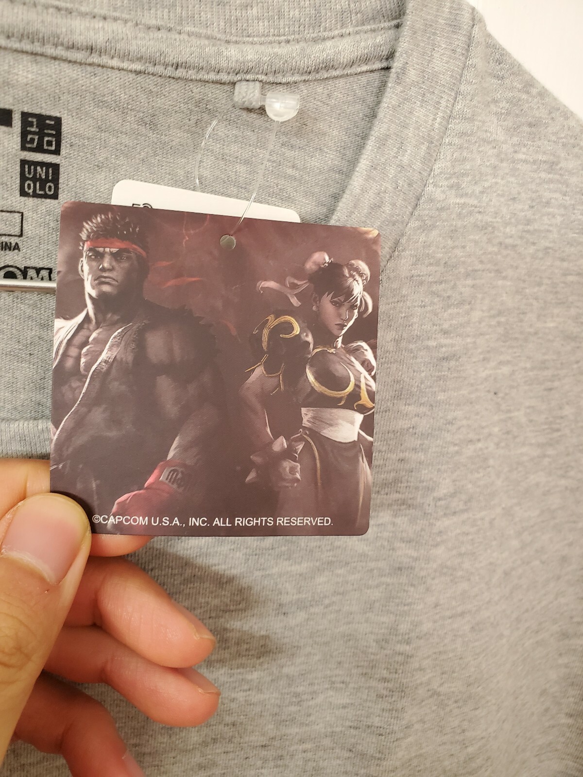 (US SELLER) Uniqlo x CAPCOM Street Fighter 2019 Tee Gray 419357 gallery