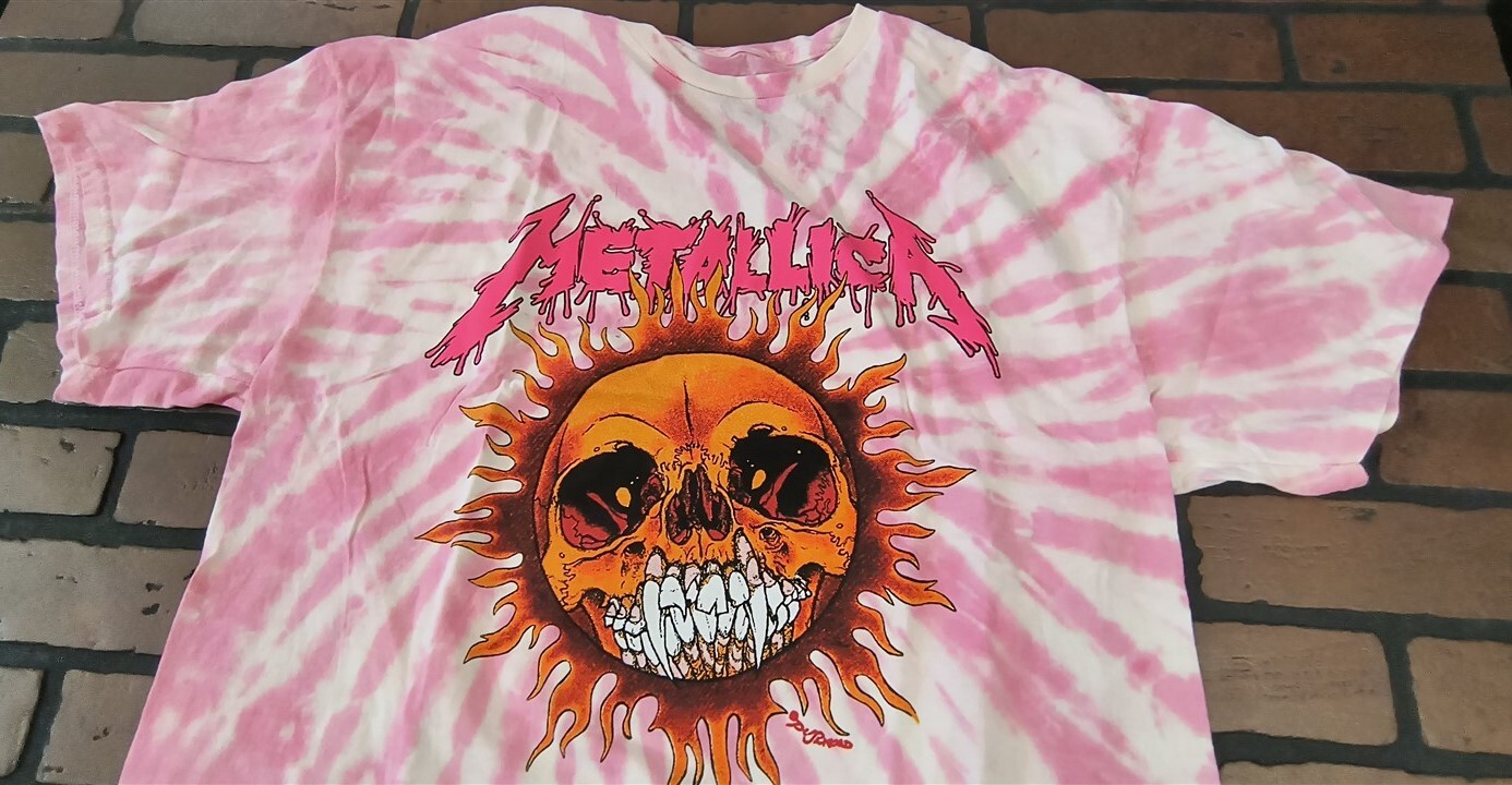 METALLICA - 2022 Pink T-shirt ~Licensed / Never Worn~ XS S M L XL gallery