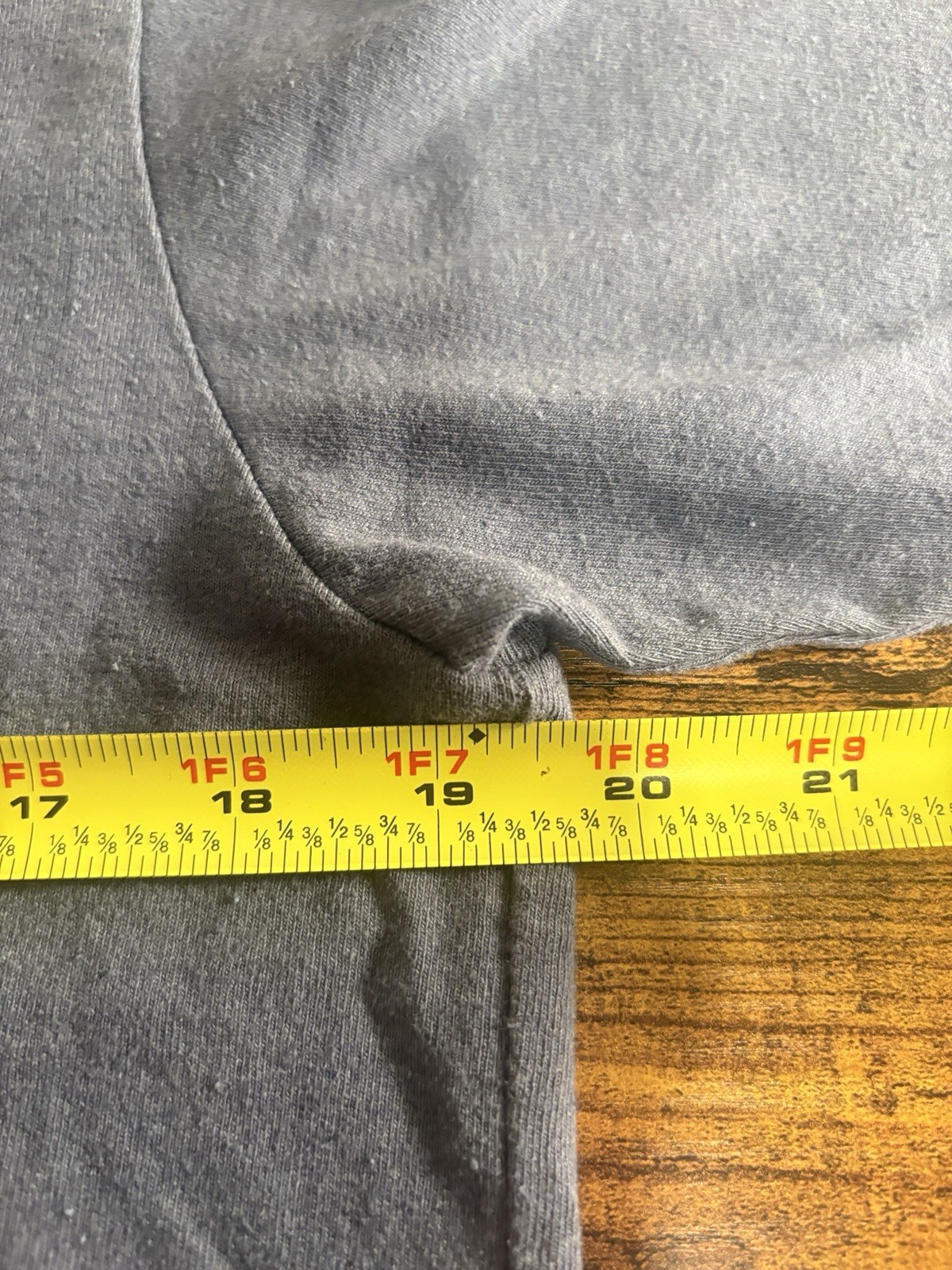 Patagonia T-Shirt Men’s Size Small Back Spell Out Classic Outdoor Grey gallery