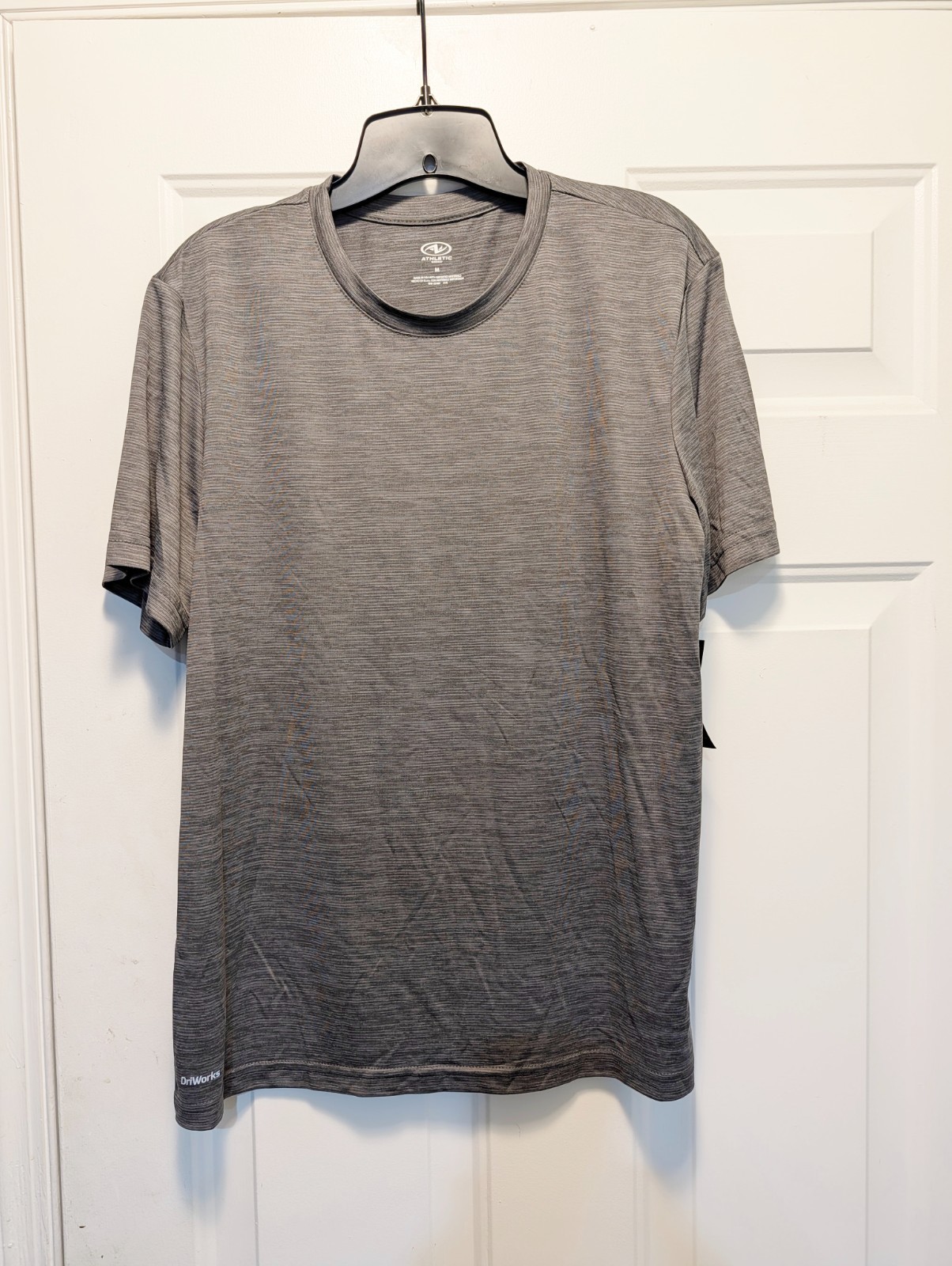 Athletic Works Driworks Quick Dry Tee Shirt Mens Medium Short Sleeve Gray NWT gallery