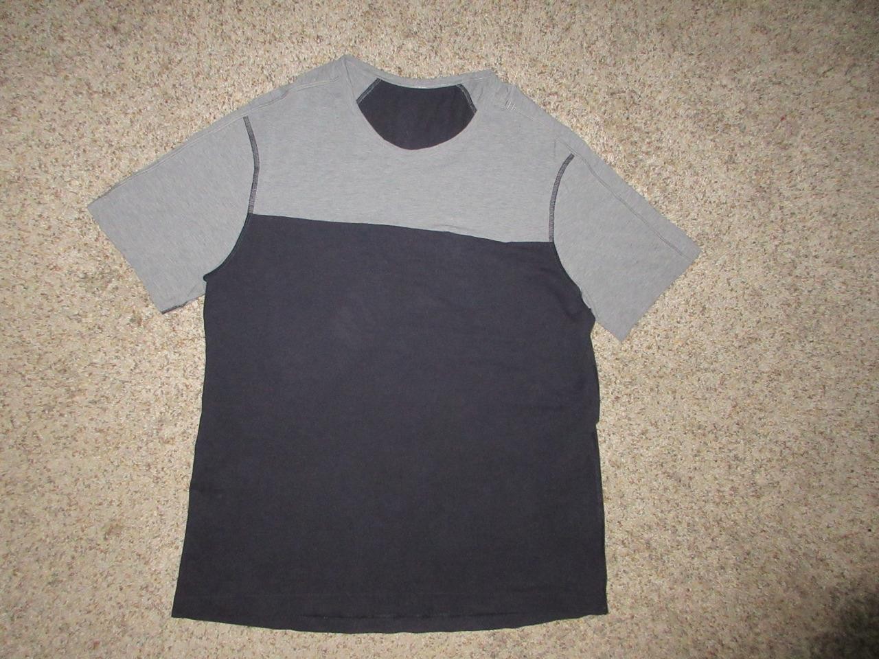 LULULEMON TEE T-SHRT MEN SZ XL NAVY BLUE GRAY COLOR BLOCK SHORT SLEEVE CREW NECK