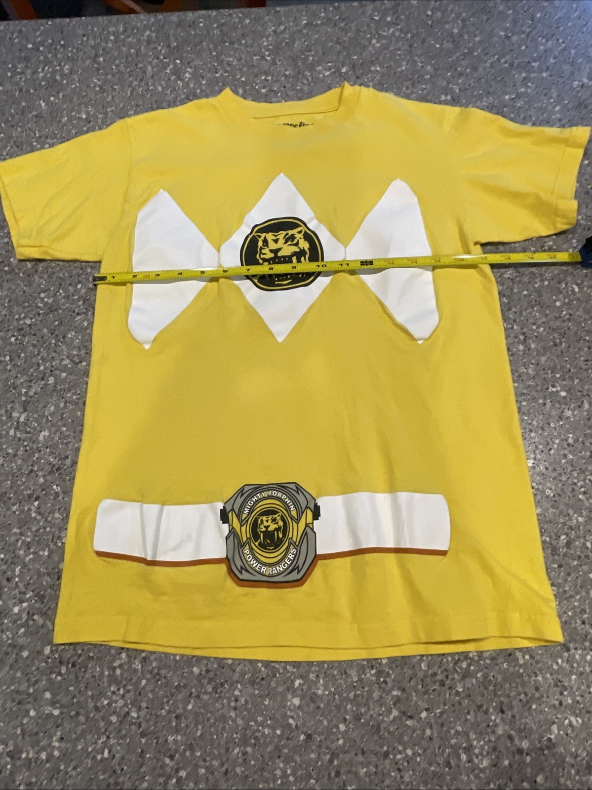 Mighty Morphin Power Rangers Yellow Ranger 2014 T-Shirt Size Small *See Pics* gallery