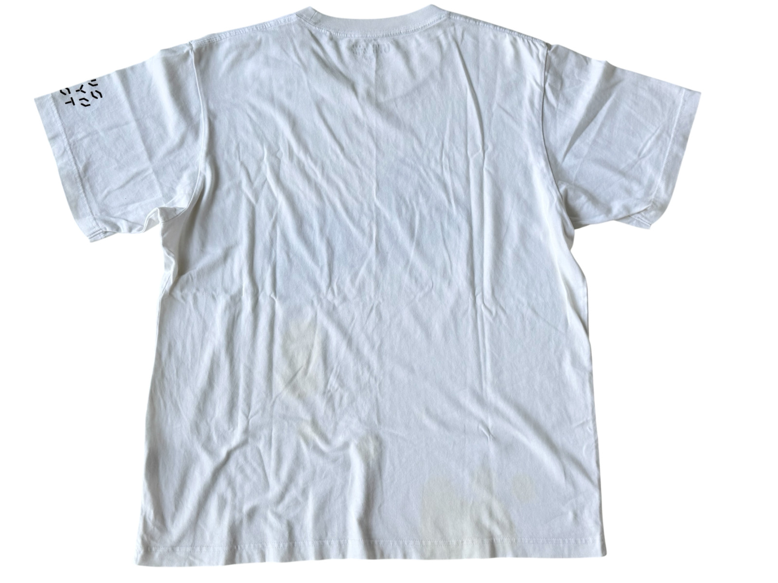 KAWS x UNIQLO T-Shirt Size XL White Used Stain on Back Japan gallery