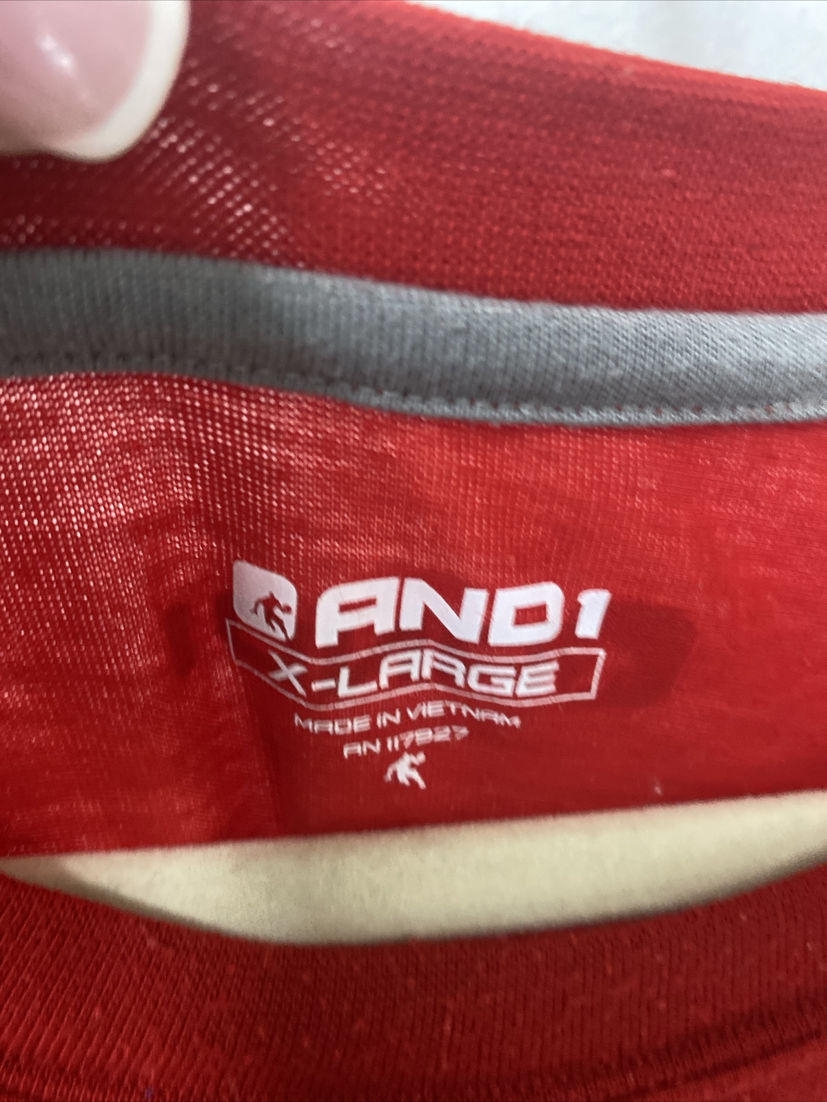 And1 Shirt Men's Extra Large Red Solid Short Sleeve Basketball Hoop Logo gallery