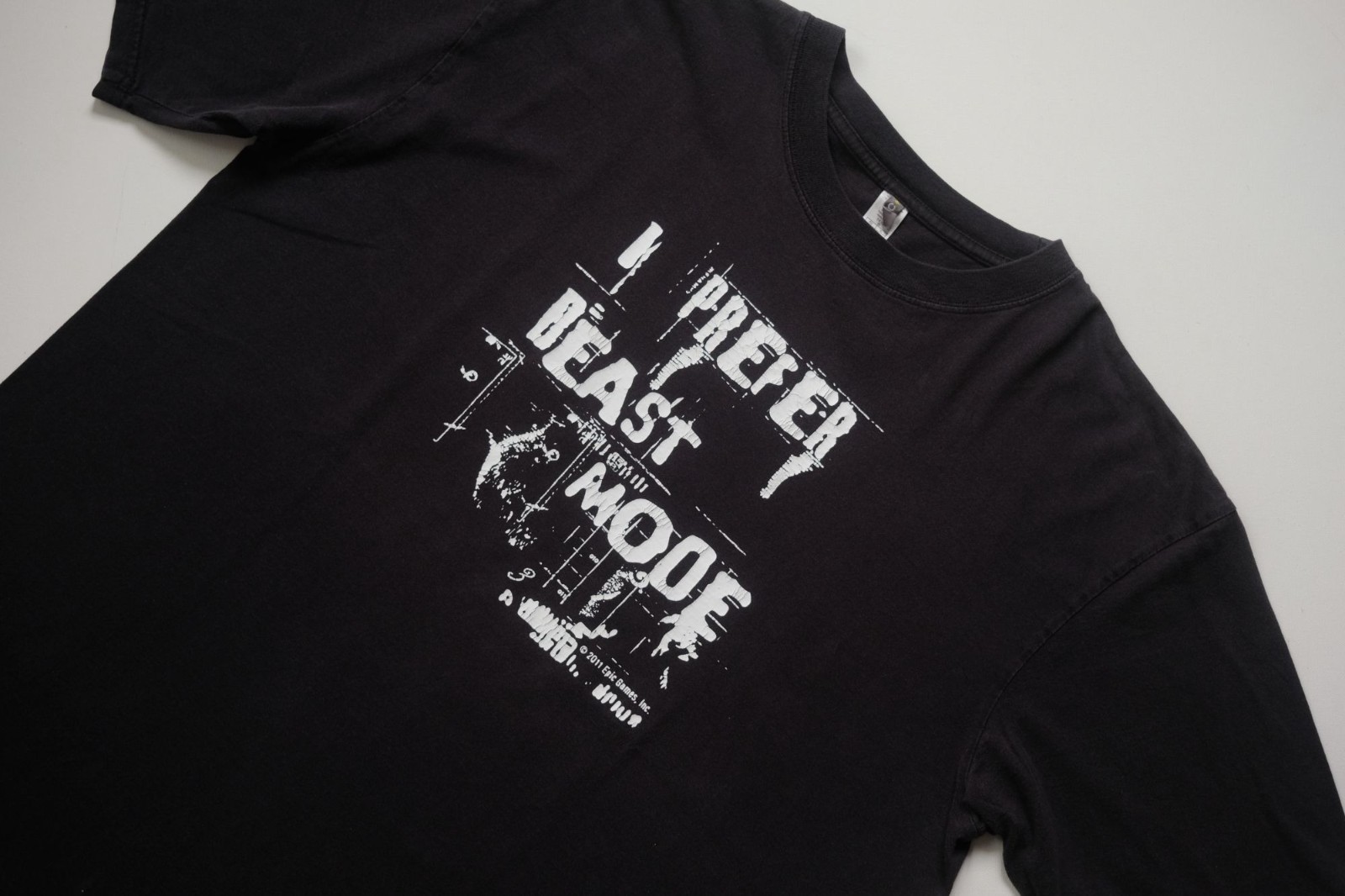 X BOX GEARS OF WAR 3 PROMO VTG Y2K BEAST MODE EPIC GAMES GRAPHIC T SHIRT SZ XL gallery