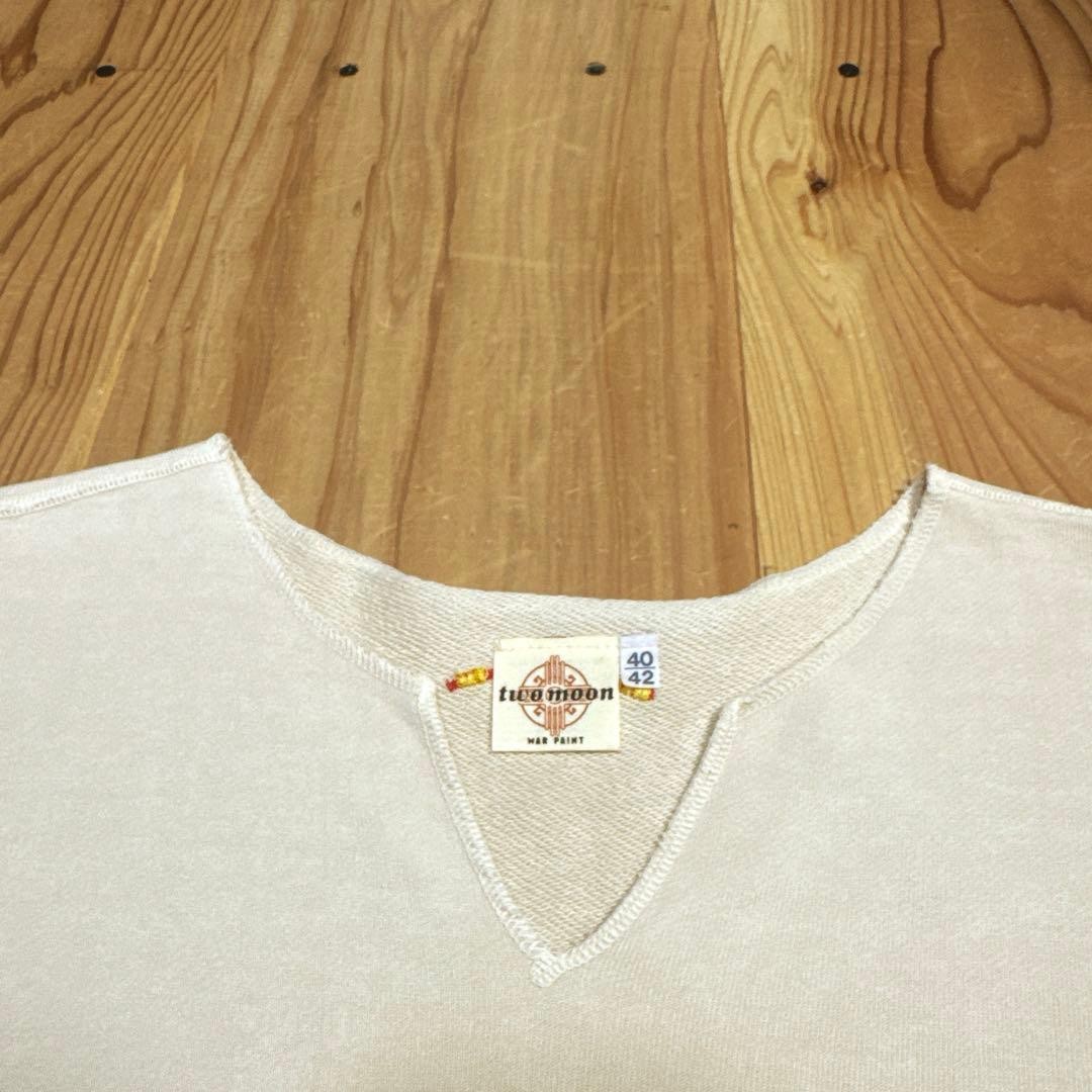 Two Moon Skipper Neck V-Neck Short Sleeve Sweatshirt Beige M 40/42 gallery
