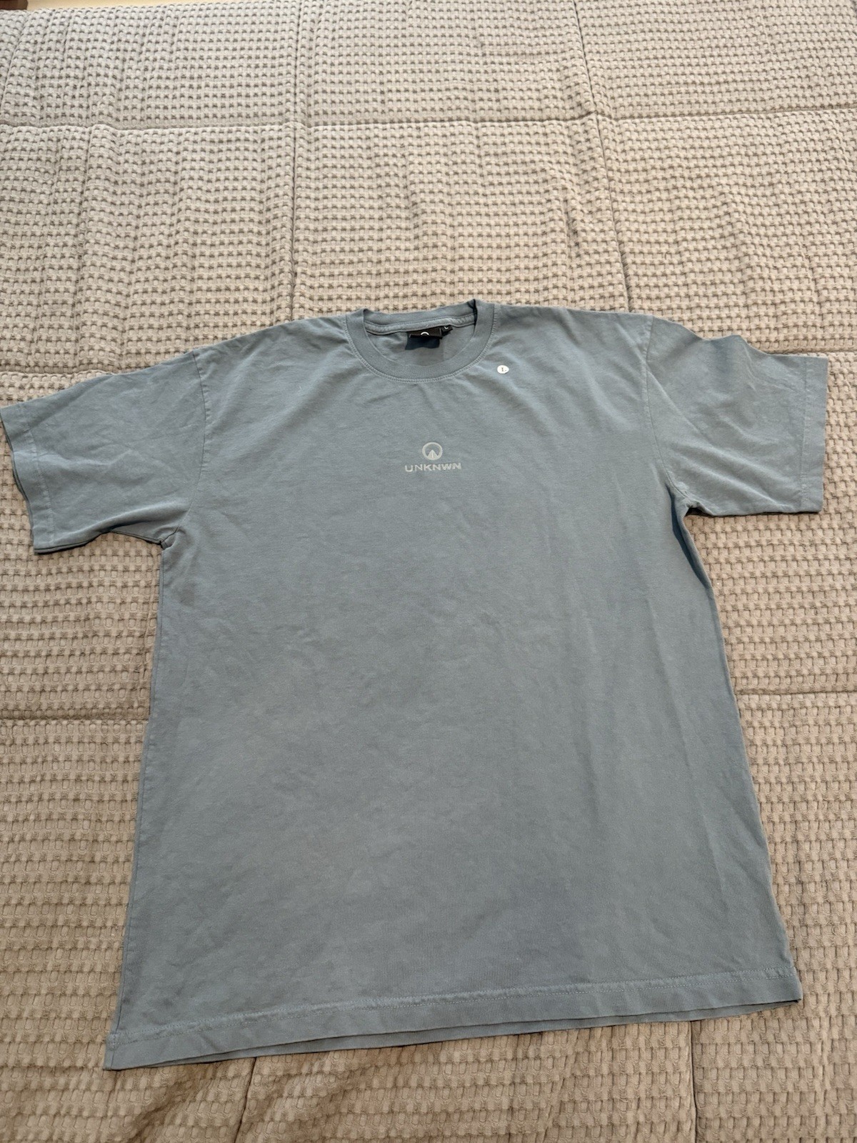 UNKNWN T-Shirt (LeBron James Brand) – Men’s Size L gallery