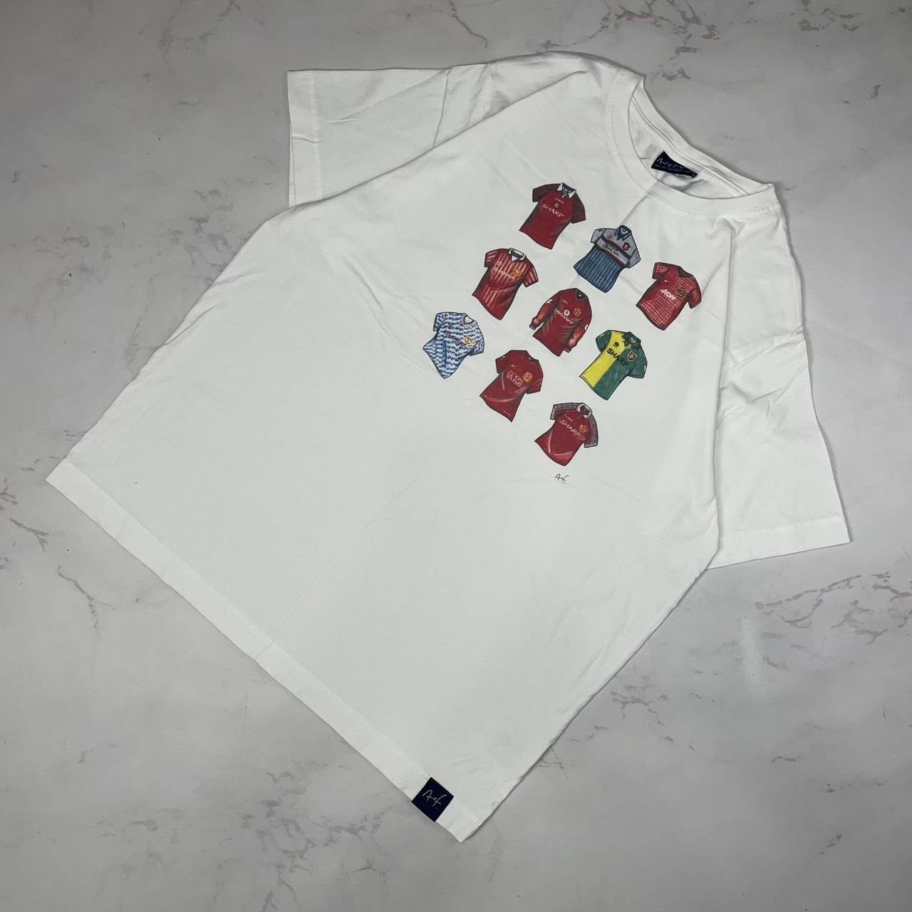 Vintage T-shirt Art Of Football Manchester rare Tee 90's gallery