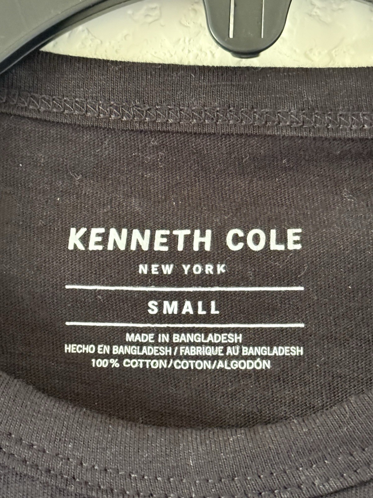 Kenneth Cole Small Black Classic Knit Pocket T-Shirt Super Soft 100% Cotton gallery