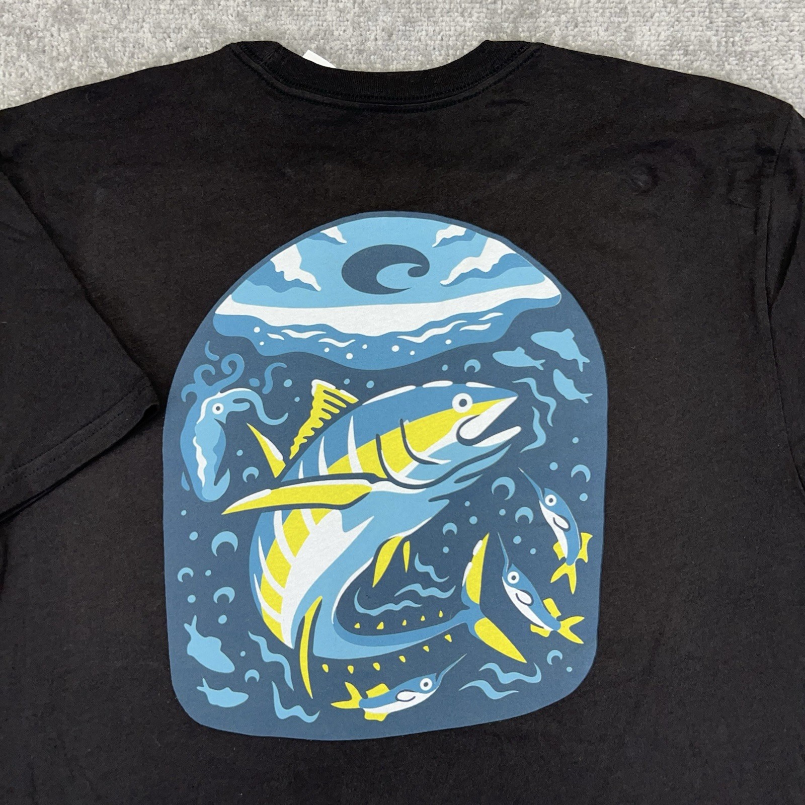 COSTA Mens Medium T-Shirt Yellowfin Tuna Back Graphic Crewneck Fishing Black NWT