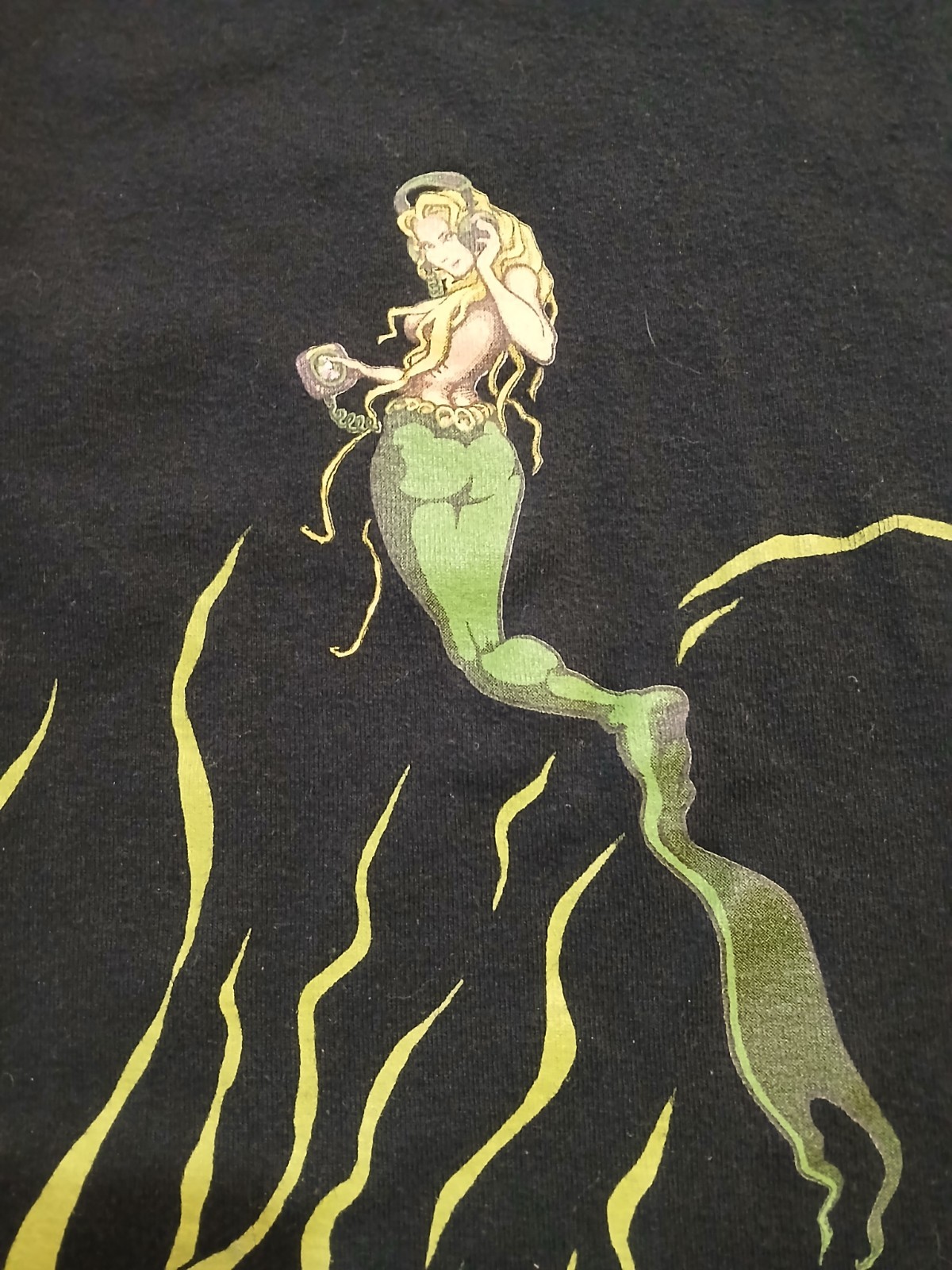 Vintage SNAPT Black T-shirt Mermaid Headphone Rave Culture XL gallery
