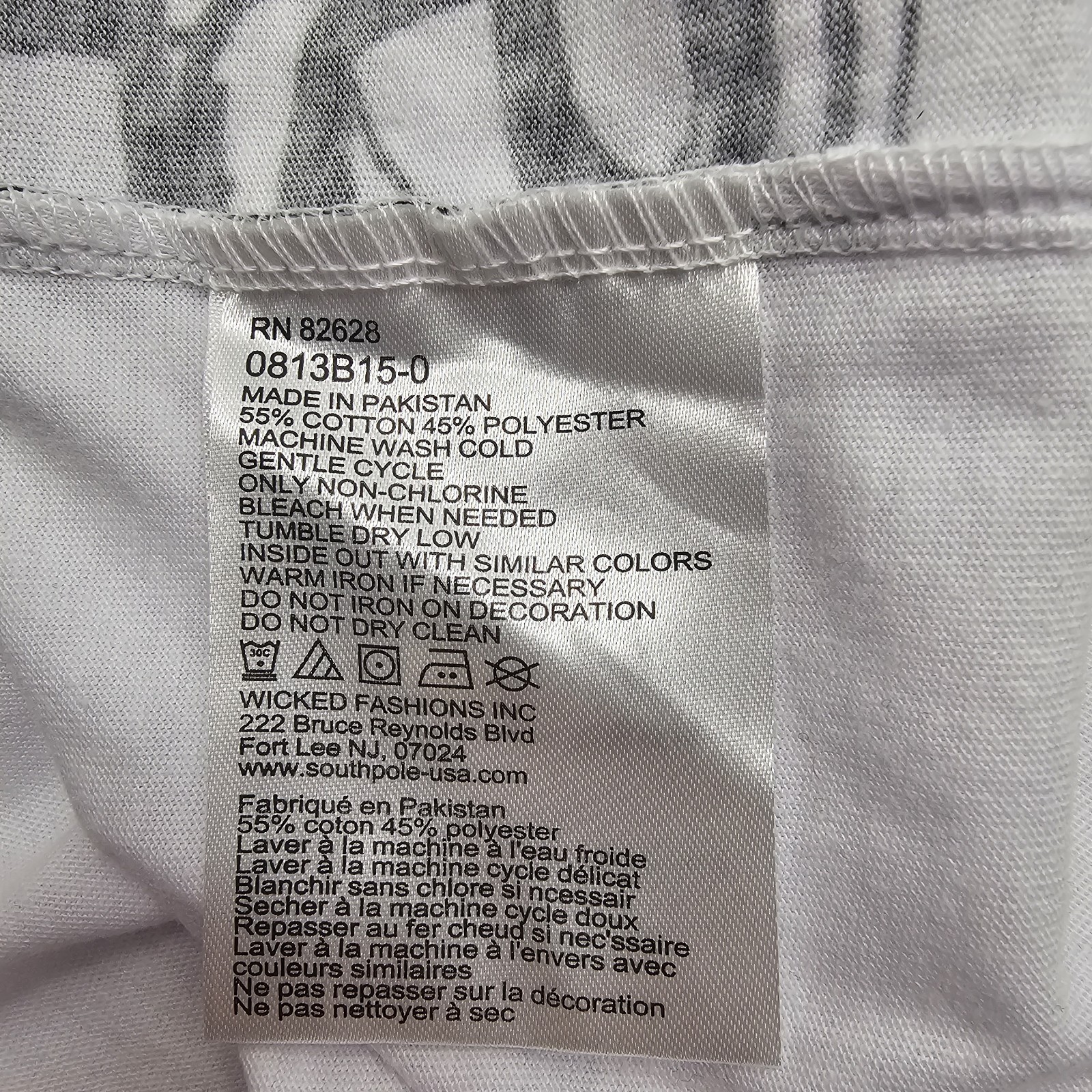 Southpole Mens Large Legend Graphic Graffiti Bear Y2K 90s Short Sleeve Crew Tee gallery
