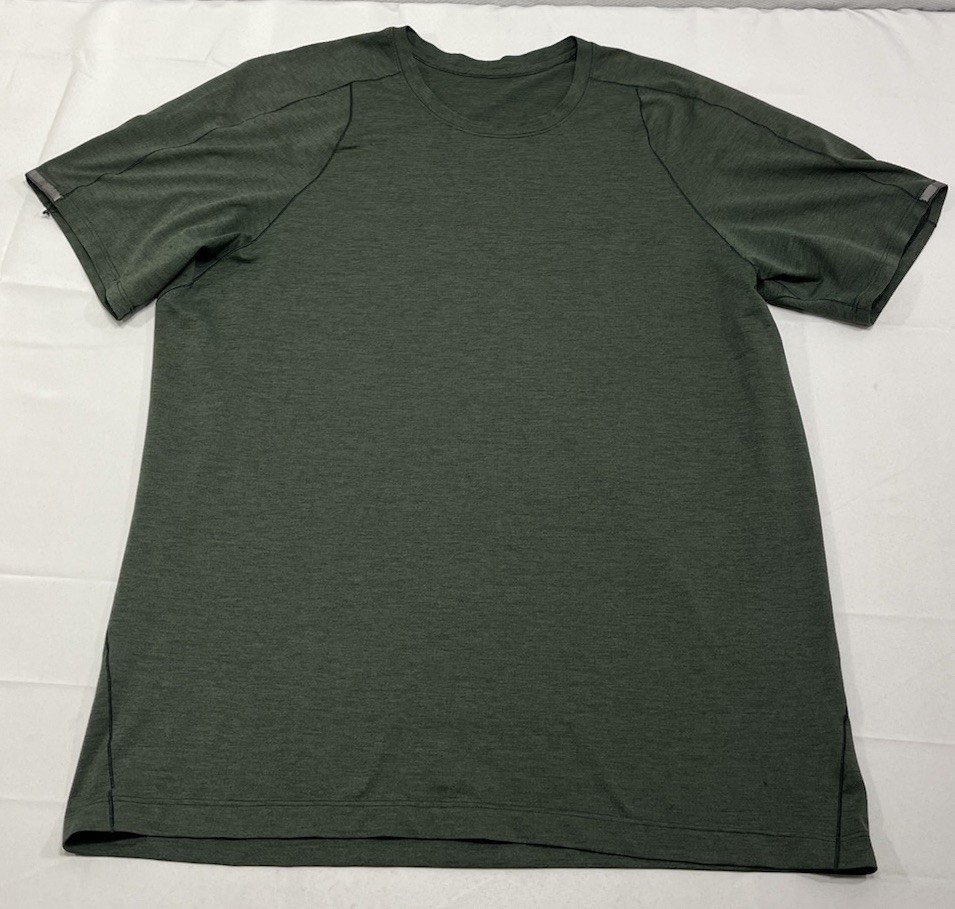 Arteryx T Shirt Men Size Medium/Large M/L Basic Green Hiking Gorpcore Active