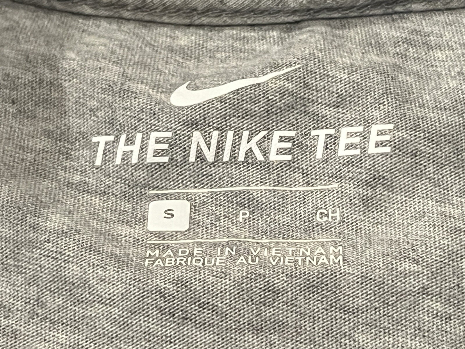 Nike USA Olympic Team Gray Red Mens Women's Small Heritage Crest Logo T Shirt gallery