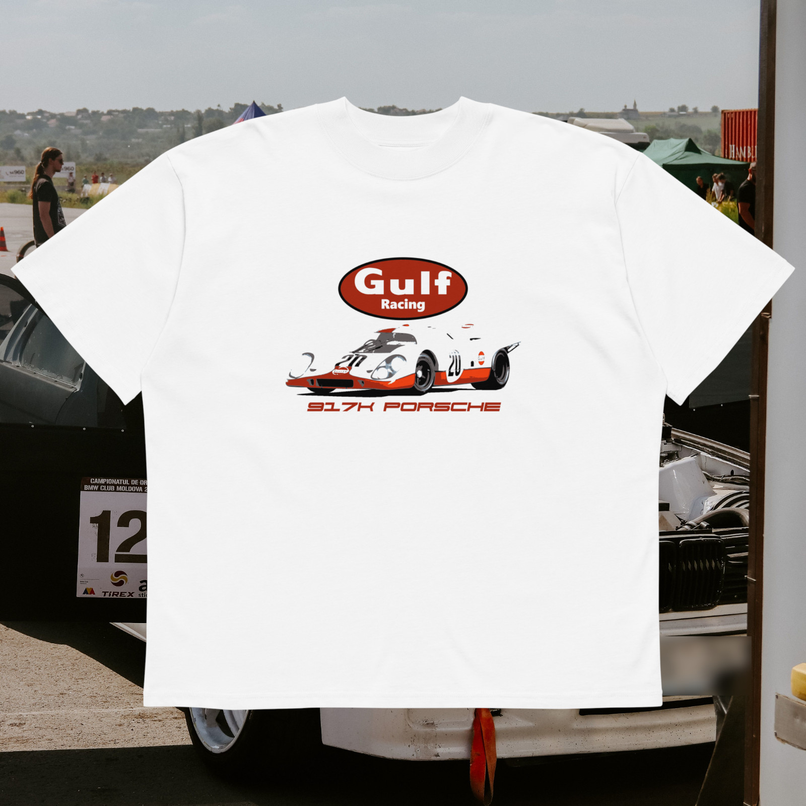 Vintage 90s Gulf Racing Porsche 956 T-Shirt White Oversized Sports Car Cotton gallery