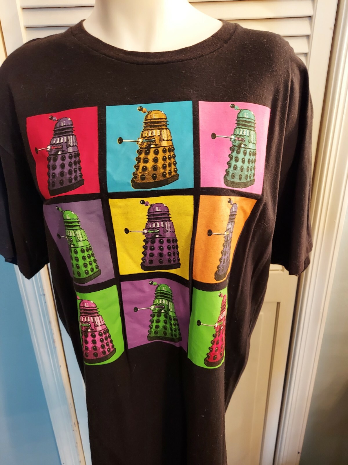 Dr Who Daleks Array Colors - Black T-Shirt XL Men's gallery