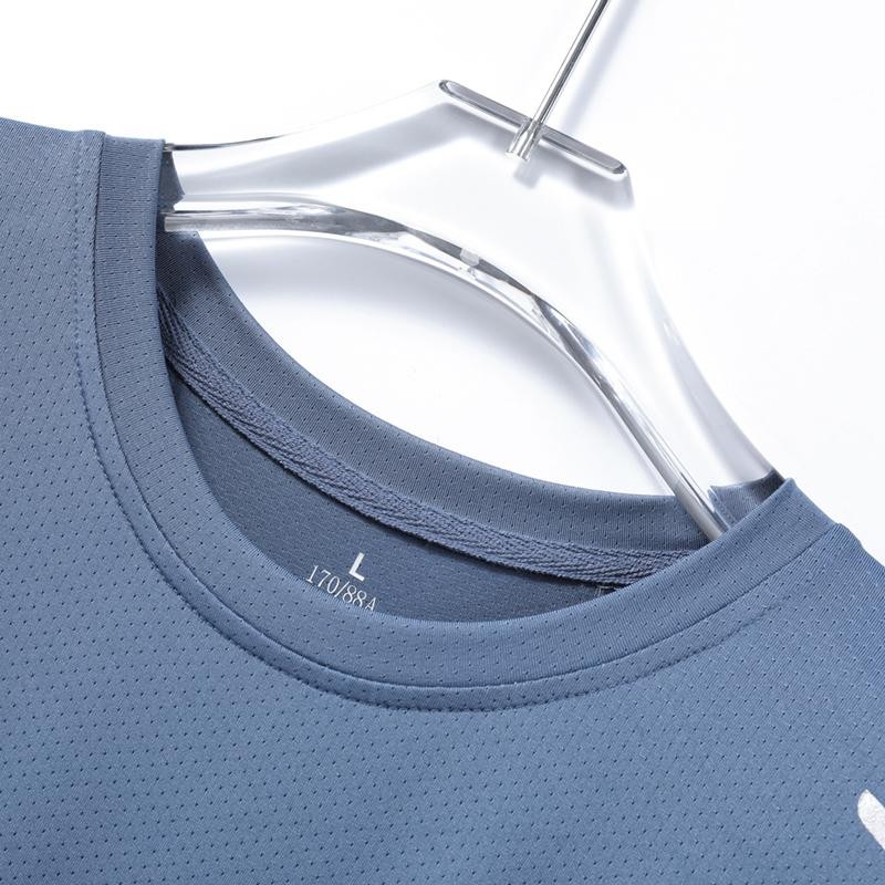 Chrlck Men's Running Quick Drying T-shirts Breathable Hiking Fishing Tees Soft gallery
