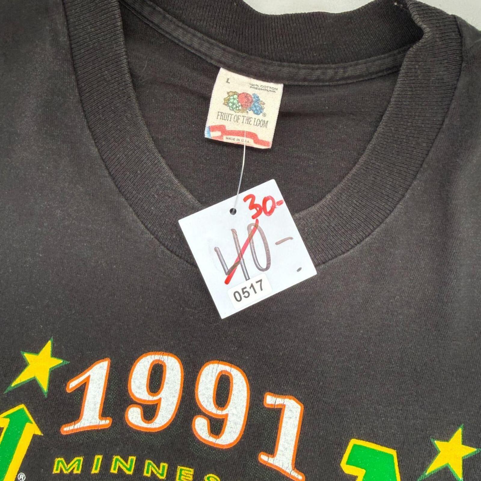 Vintage 90s North Stars NHL tee (0517) gallery