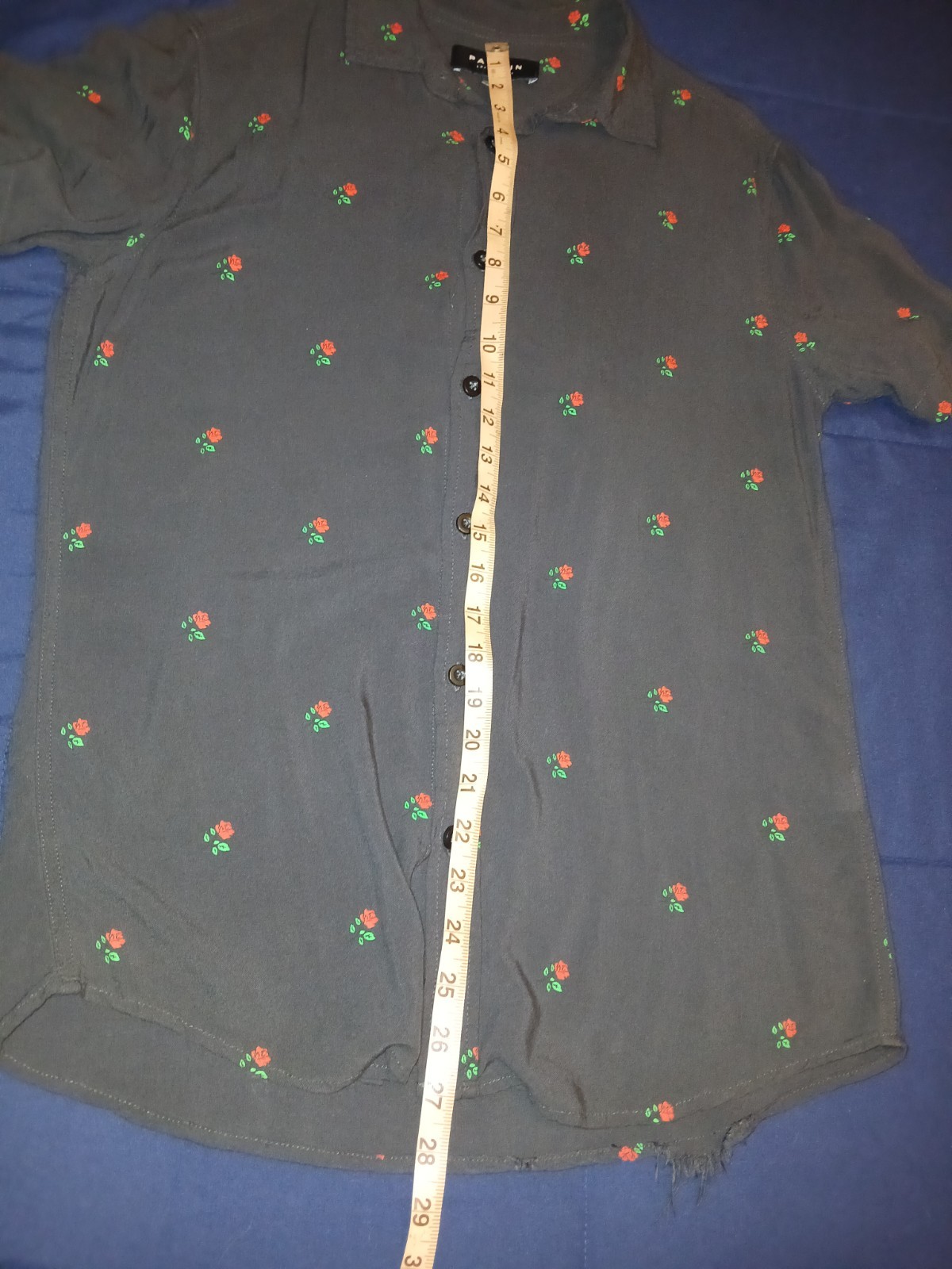 Pac Sun Mens Button Down Black Shirt with Red Rose Pattern, Rayon Size S gallery