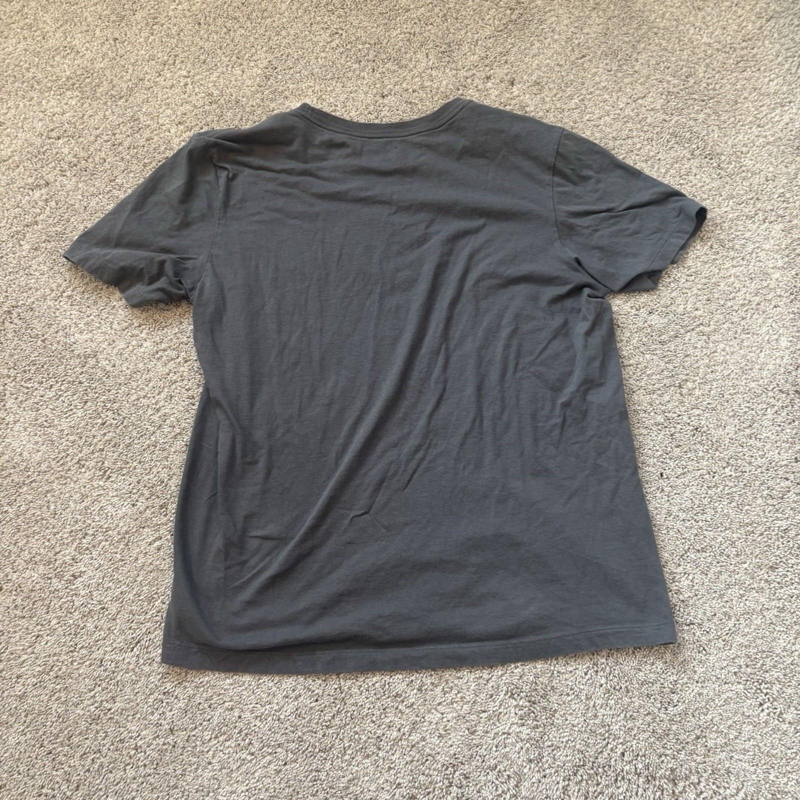 Nike Air Men's Athletic T-Shirt Size M Blocked Logo Gym Graphic gallery