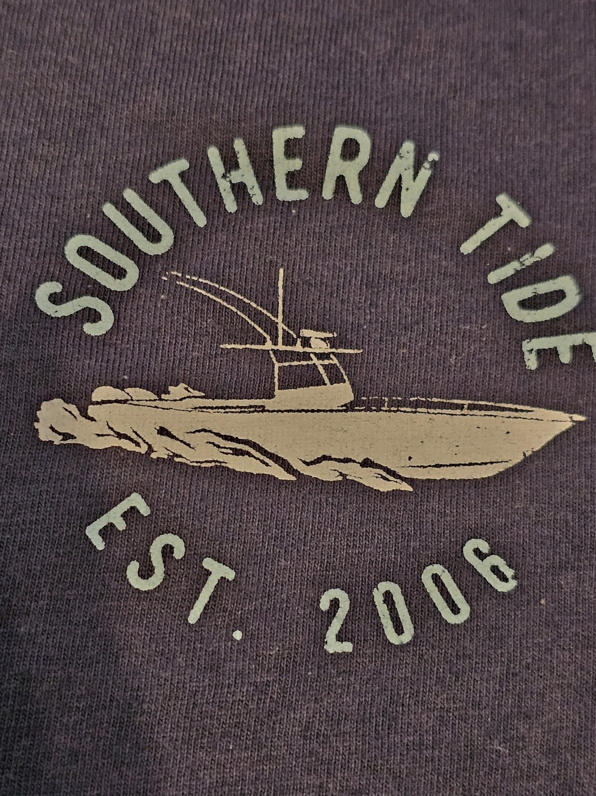 Southern Tide Coastal Lifestyle Fishing Boat Graphic T-Shirt Men’s Small Navy gallery