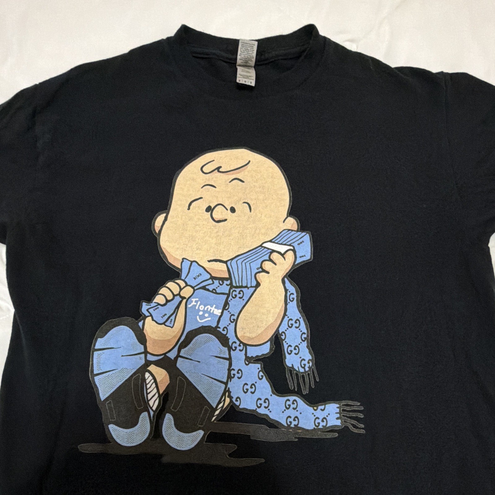 Gildan Softstyle Peanuts Charlie Brown Black Cotton Crew Neck T-Shirt Size L gallery