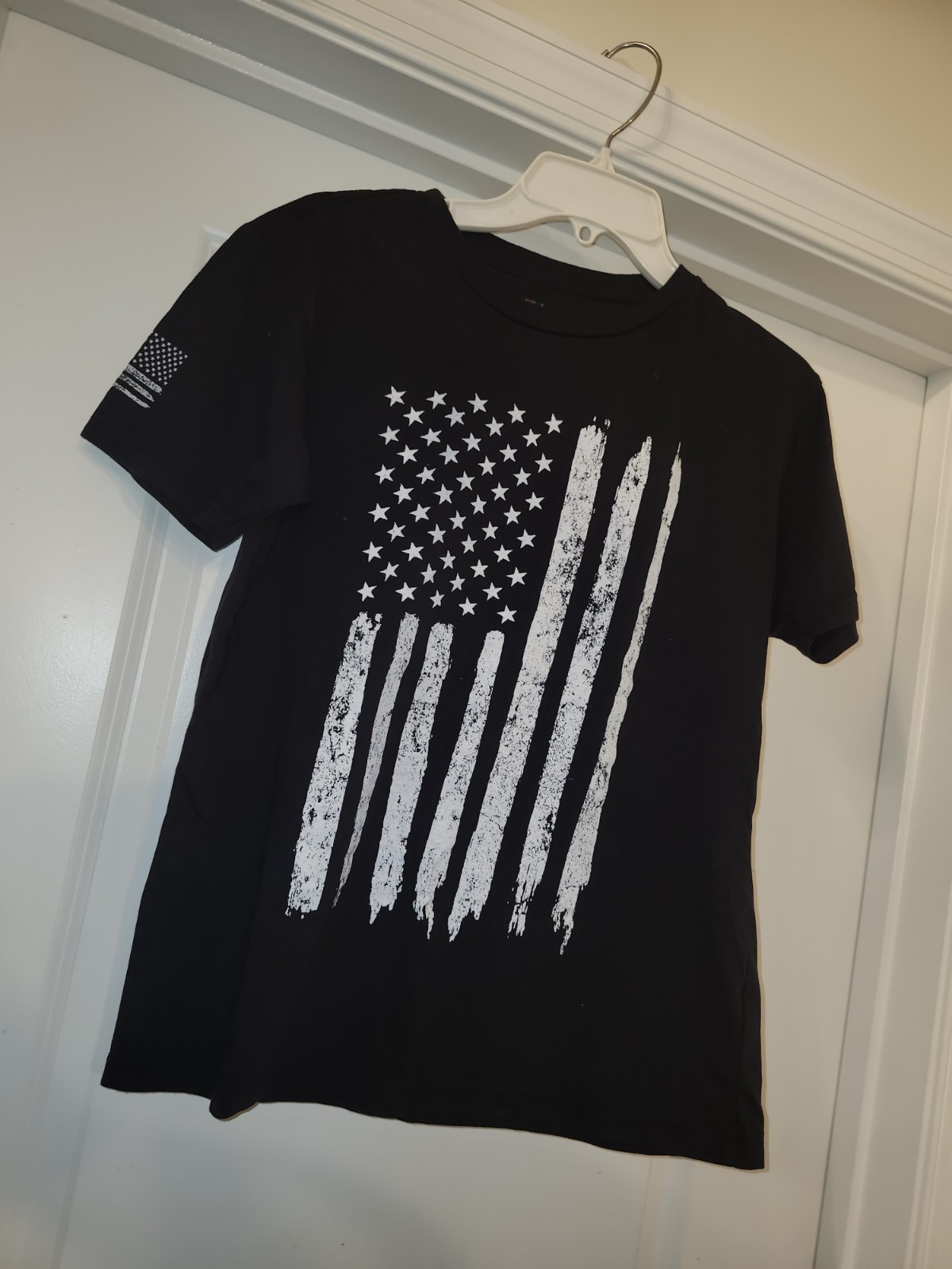 USA Flag Rothco Black Short Sleeve Cotton T-Shirt (Sz: Small) gallery