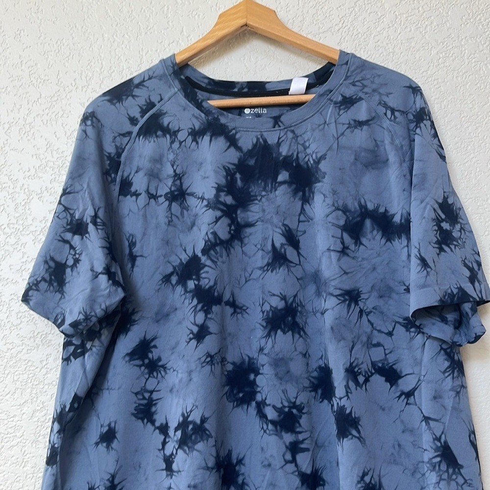 Zella Men’s Athletic Short Sleeve T Shirt Tie Dye Blue Size XXL gallery