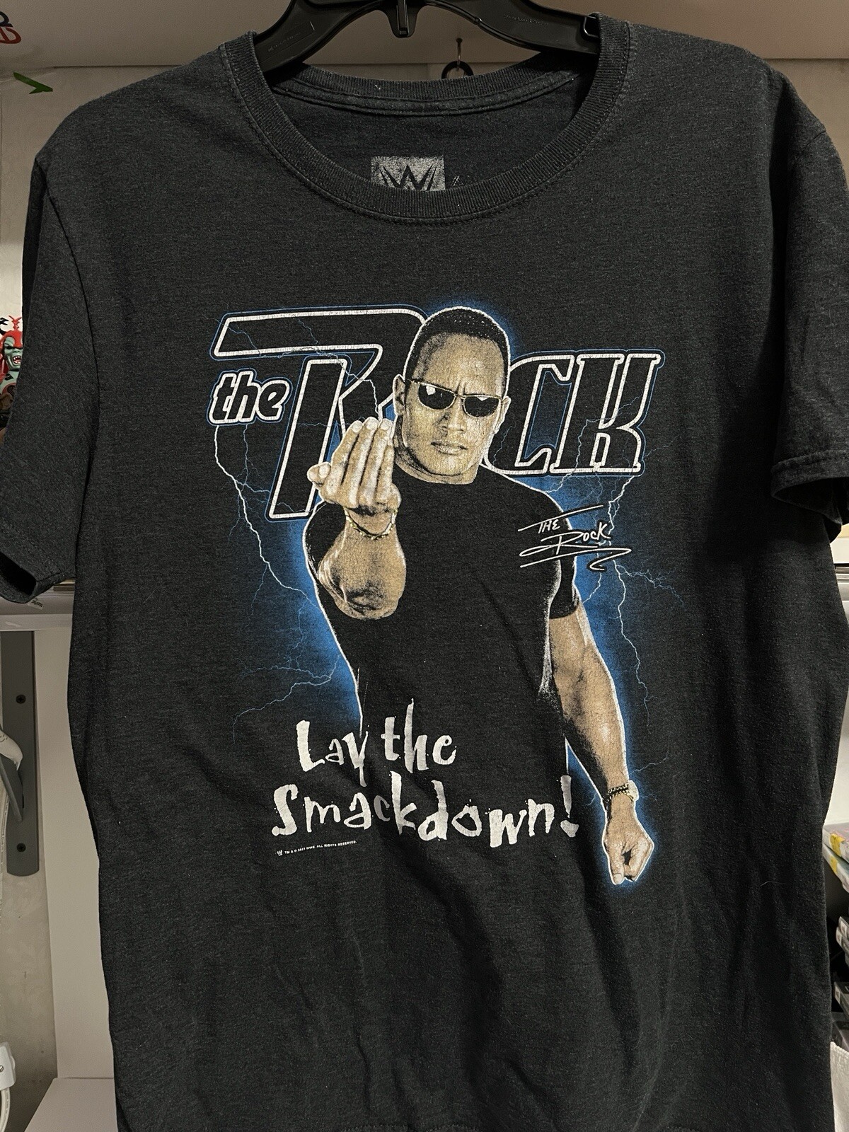 The Rock Legends Black T-Shirt Size LARGE gallery