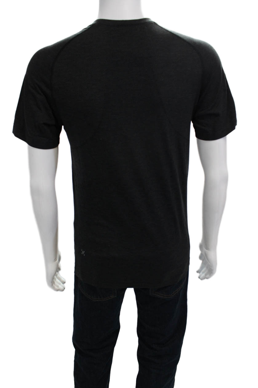 Lululemon Mens Black Short Sleeve T-Shirt Nylon Blend Crew Neck Size S gallery