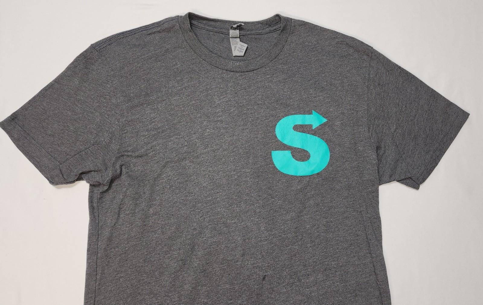 Next Level Apparel Men Charcoal Gray T-Shirt Turquoise Sherpa Size M gallery