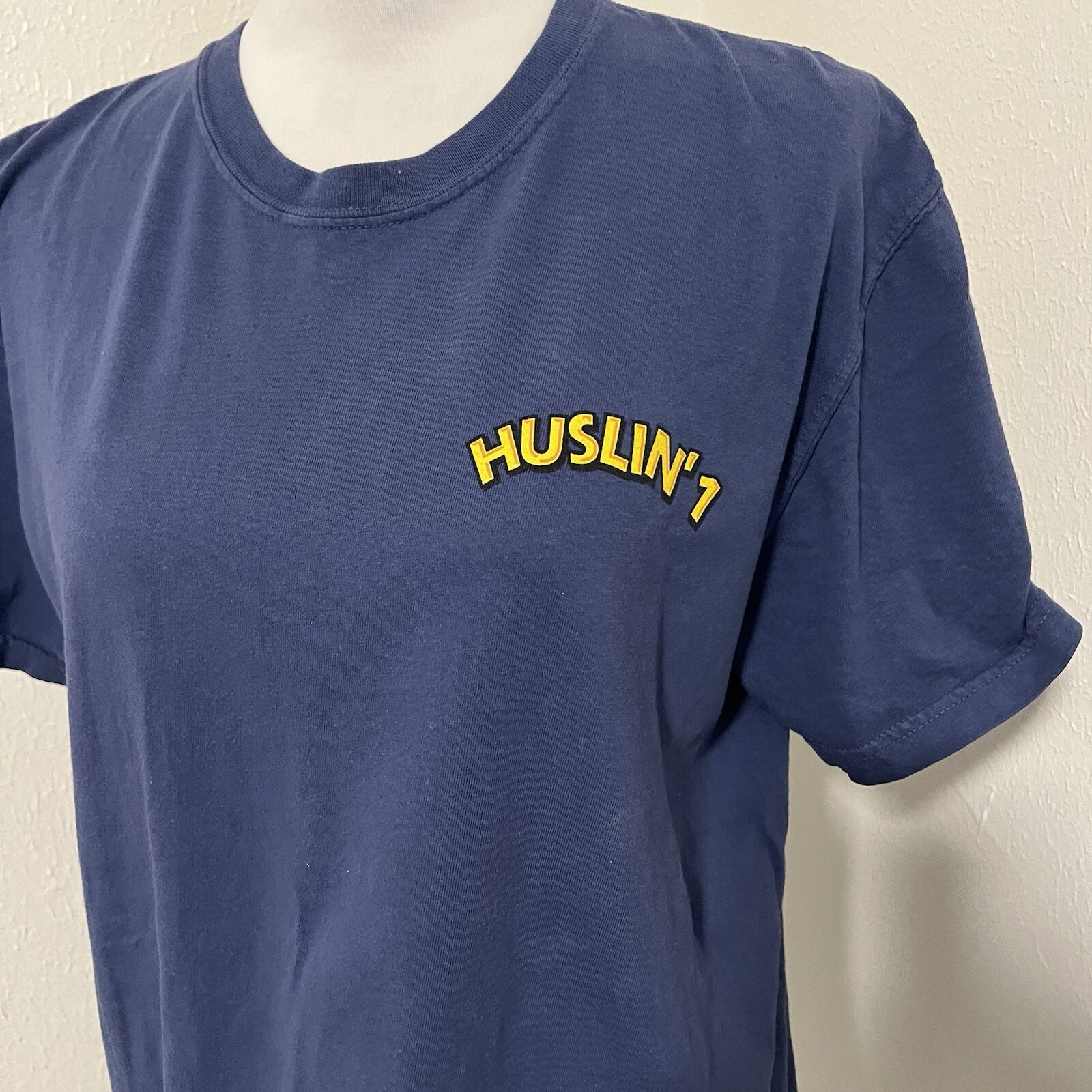 Comfort Colors Unisex Medium Graphic “HUSLIN’1” Second to None Blue T-Shirt EUC gallery