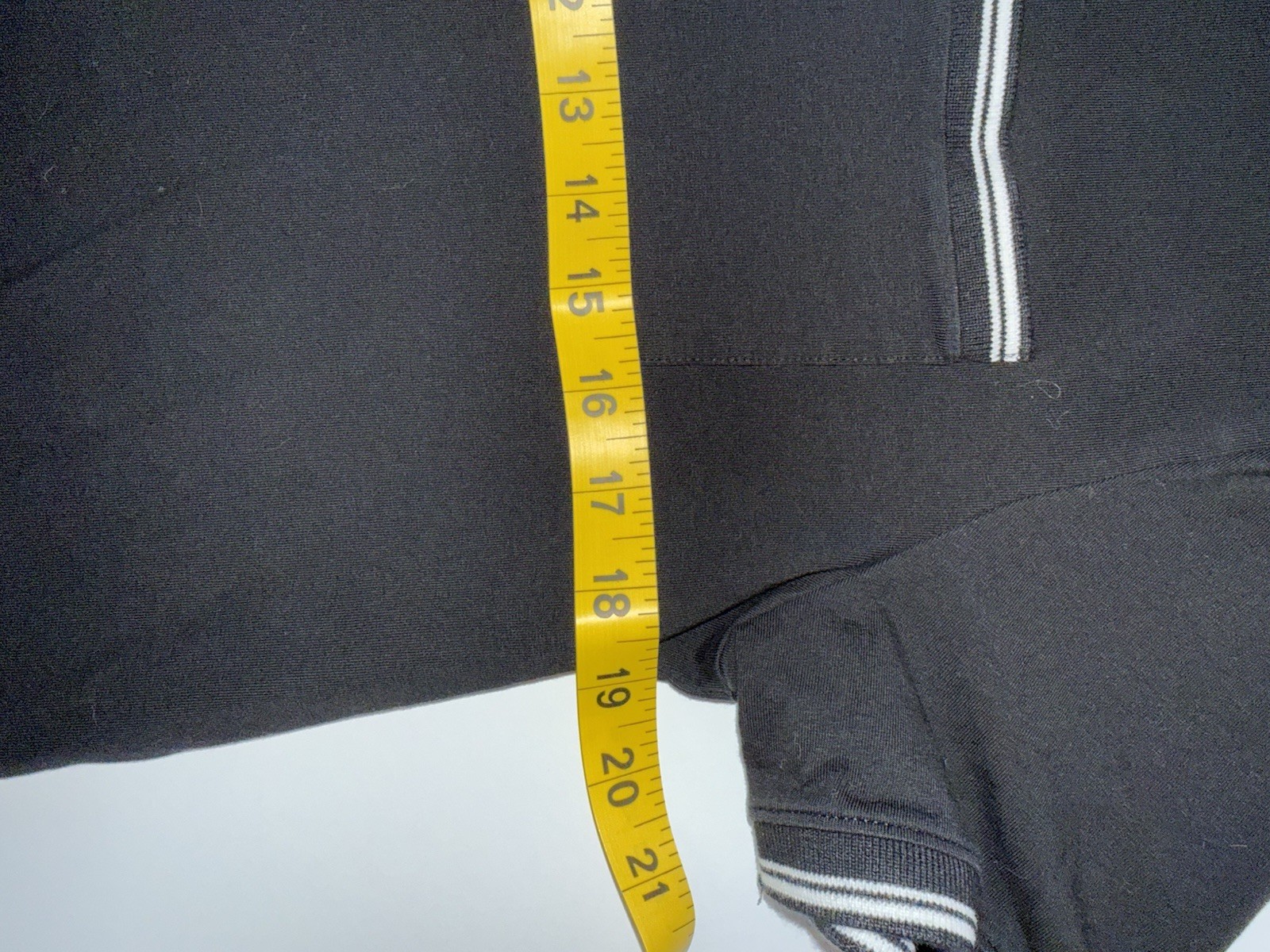 Express Men's Black Knit T-Shirt Pocket Contrasting Trim Crew Neck Size M gallery
