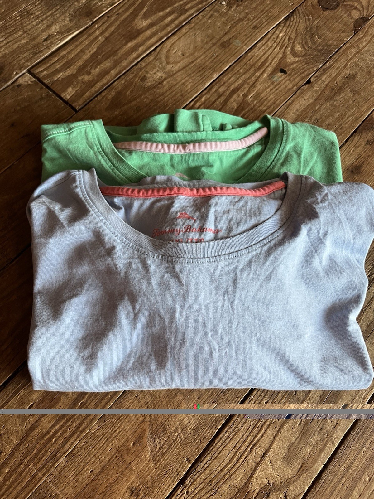 Tommy Bahama Men's XL Crew Neck Short Sleeve Cotton T-Shirts Lot of 2 Solid gallery