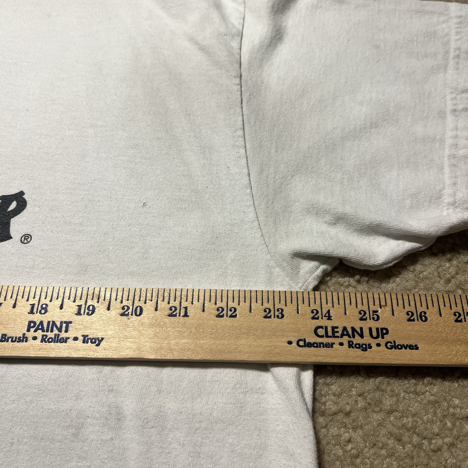 Winchester Logo Tee Mens XL White Distressed Hunting Graphic Shirt gallery