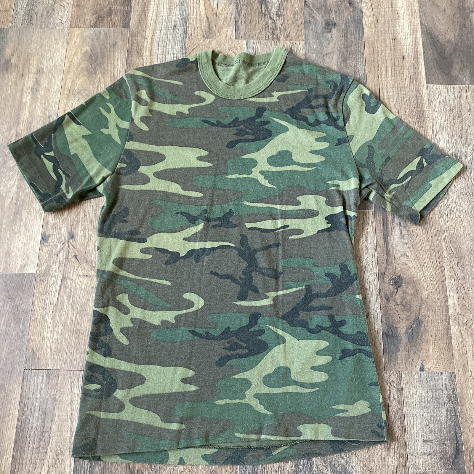 Vintage No Tag Single Stitch Camo Shirt Medium