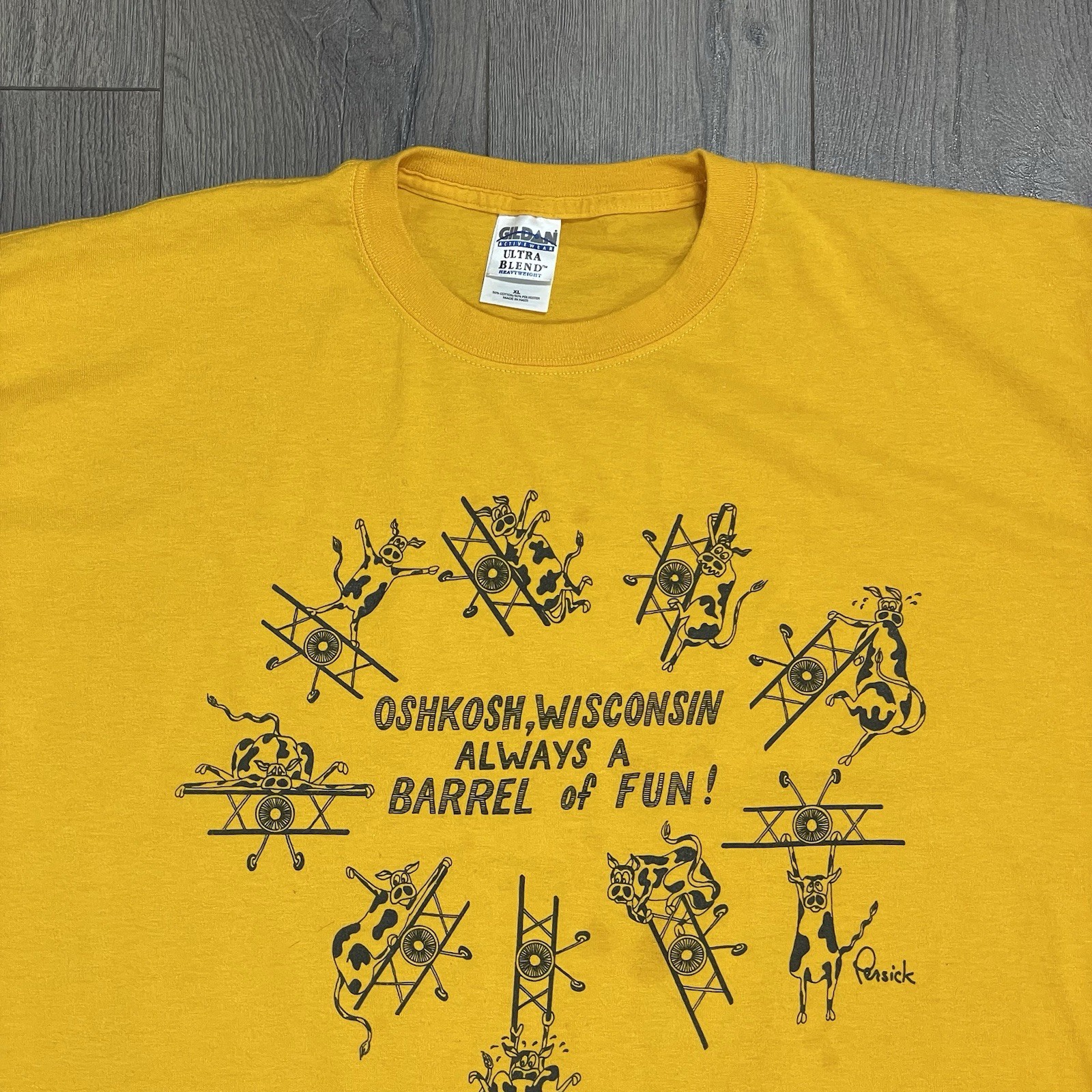 Vintage Cow Air Show Oshkosh Wisconsin Persick T Shirt Gilden Sz XL Gold Yellow gallery