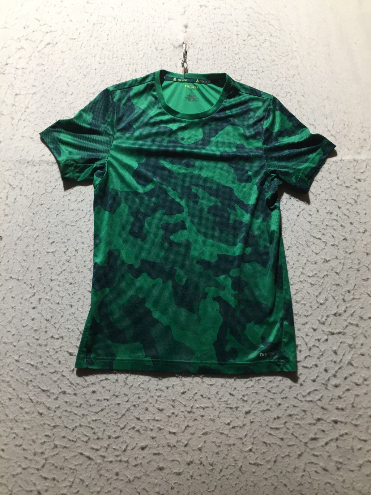 Tek Gear Dry Tek Shirt Mens S Small Green Camouflage Digital Crew Neck Short Slv