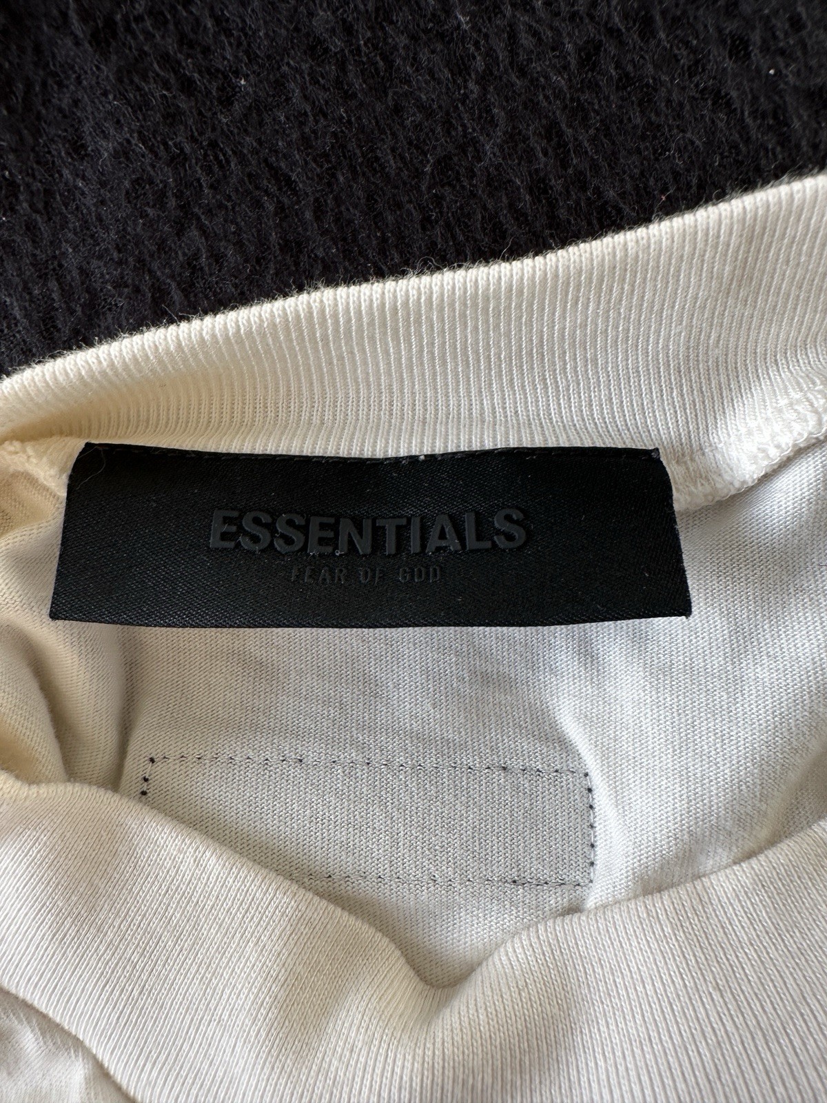 Fear of God Essentials Cloud Dancer T Shirt Short Sleeve Solid Relaxed Fit M gallery