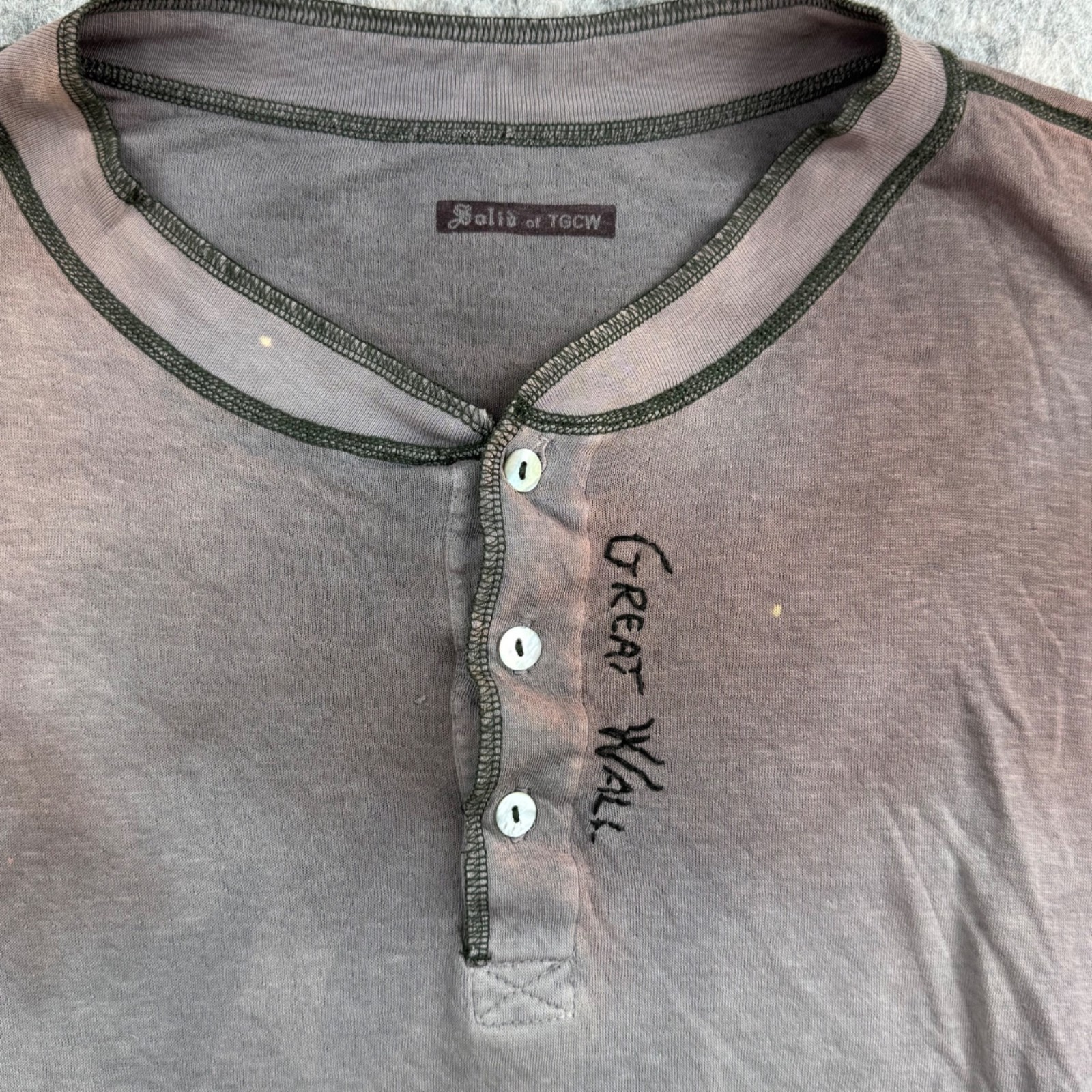 The Great China Wall Mens Henley Shirt Sz XXL Long Sleeve gallery