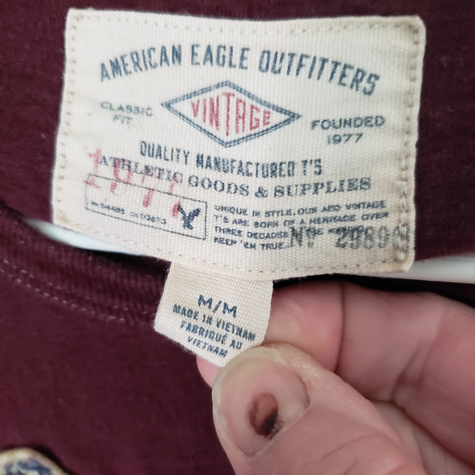 Vintage American Eagle Embroidered Long Sleeve T-Shirt Red M Y2K gallery