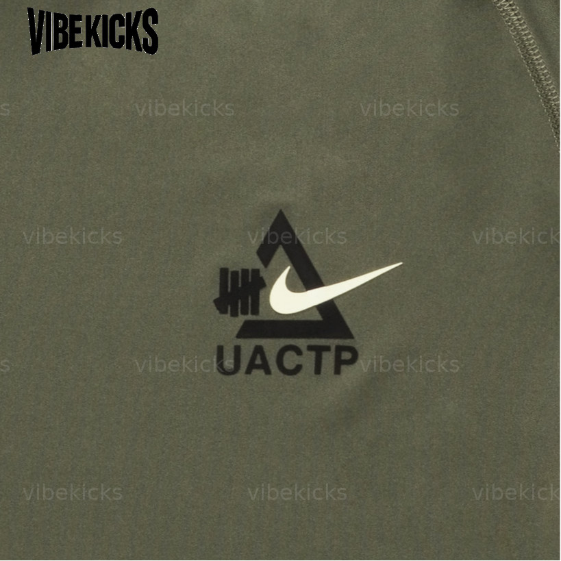 Nike T Shirts Men's Green Crew Neck Moderate IQ7360-222 New gallery